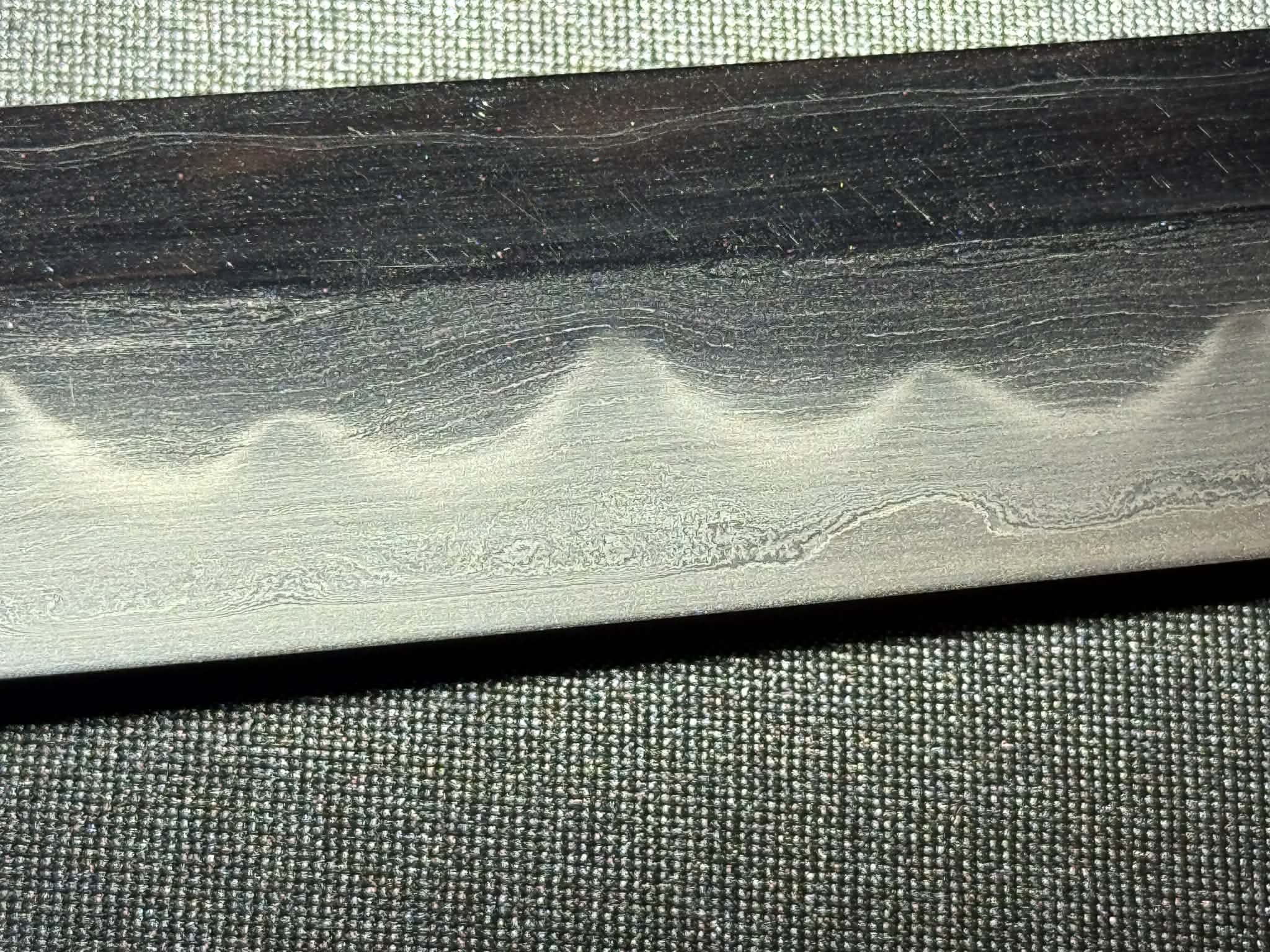 Thaitsuki Roiyaru Unokubi Katana, Sanmai Clay tempered