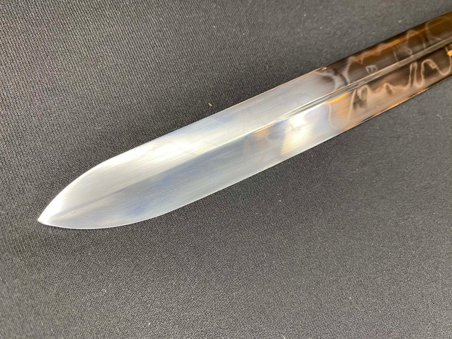 Dragonspring Emperor Tachi - Ruby Chrysanthemum - Kogarasu Hitatsura