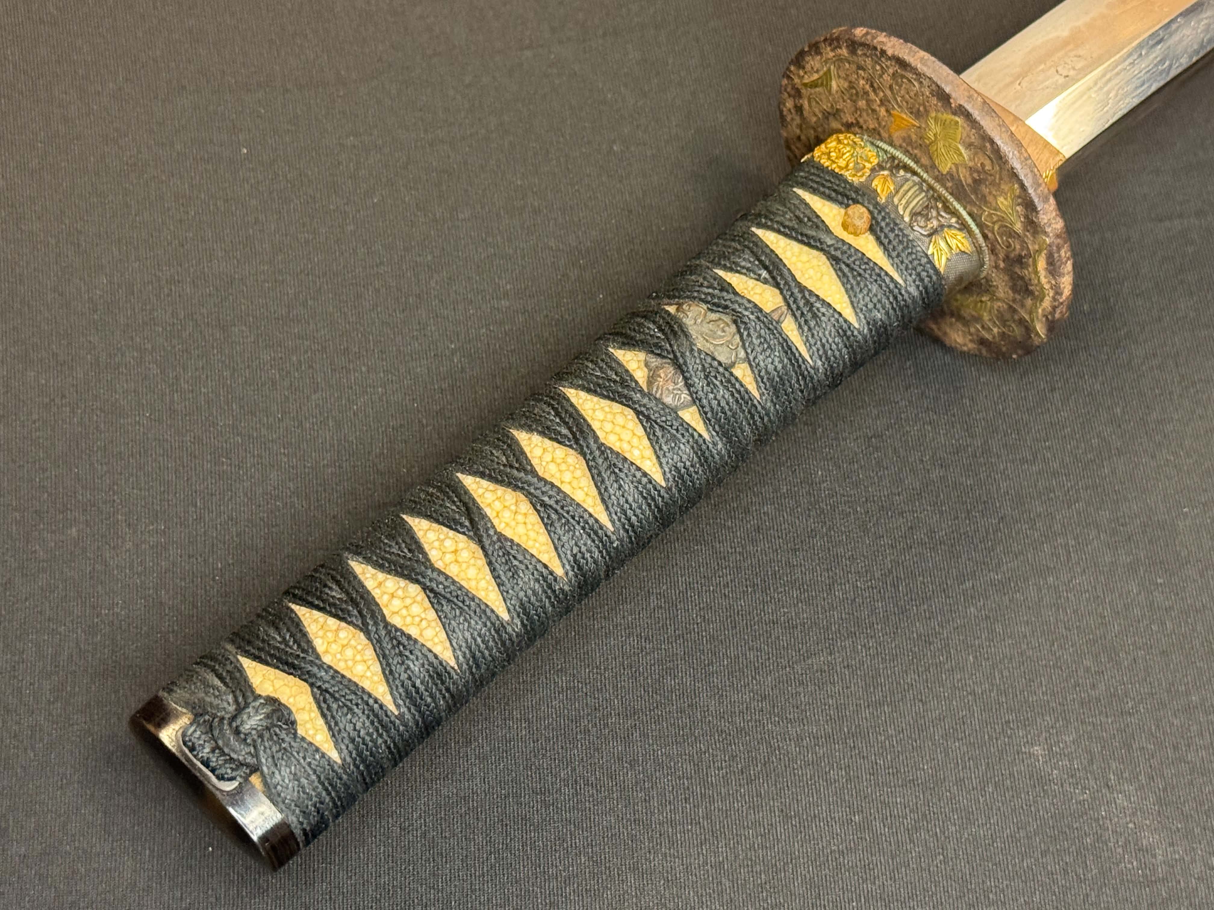 Antique Nihonto - wakizashi in Koshirae, signed Bishu Osafune Sukesada (unverified)
