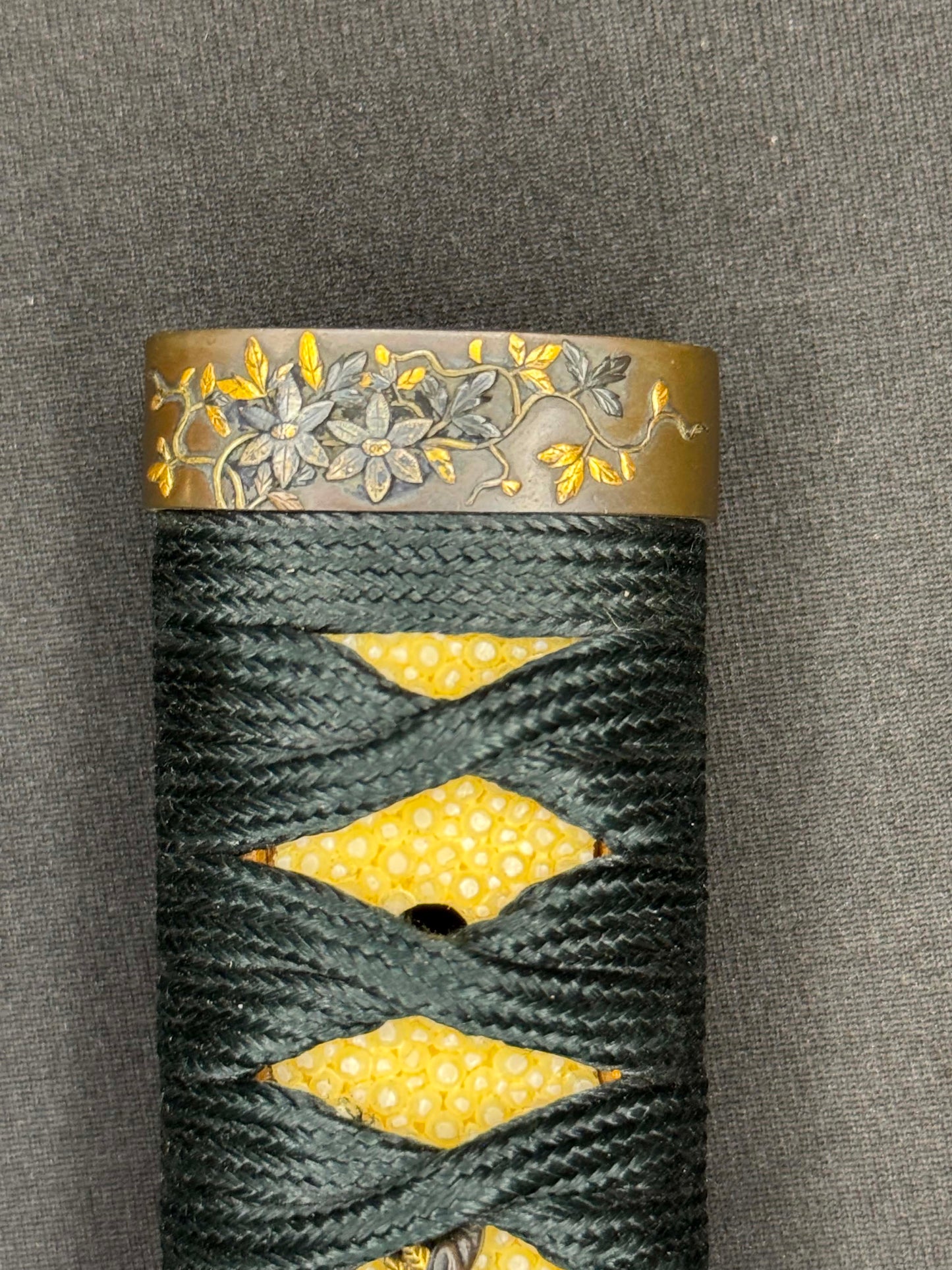 Antique Nihonto - Edo Period (150-200 years old) Katana in Handachi Koshirae, signed Joshu Mito Ju Kanekuni Saku, Three NBTHK certifications