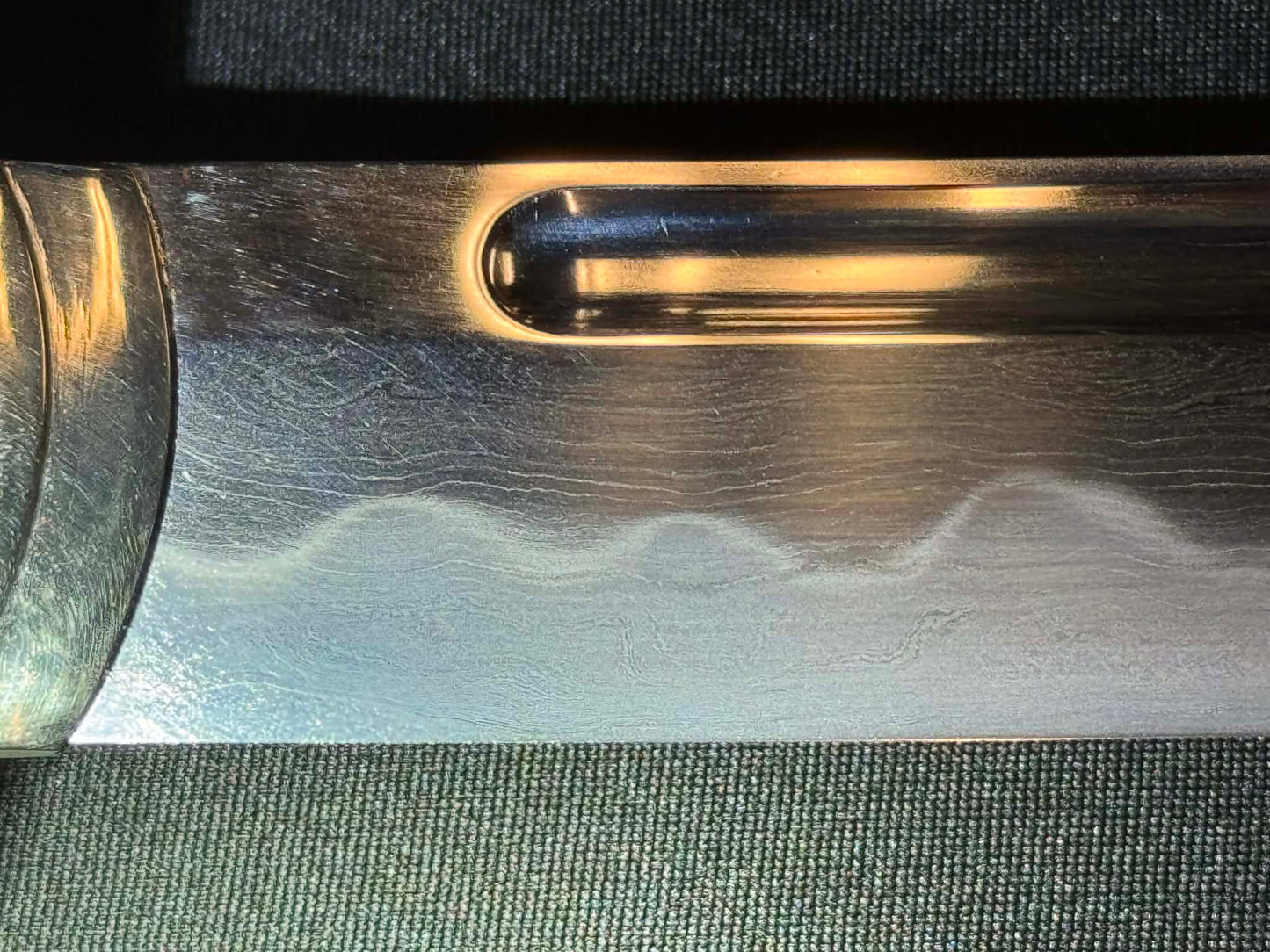 Thaitsuki Roiyaru Unokubi Katana, Sanmai Clay tempered