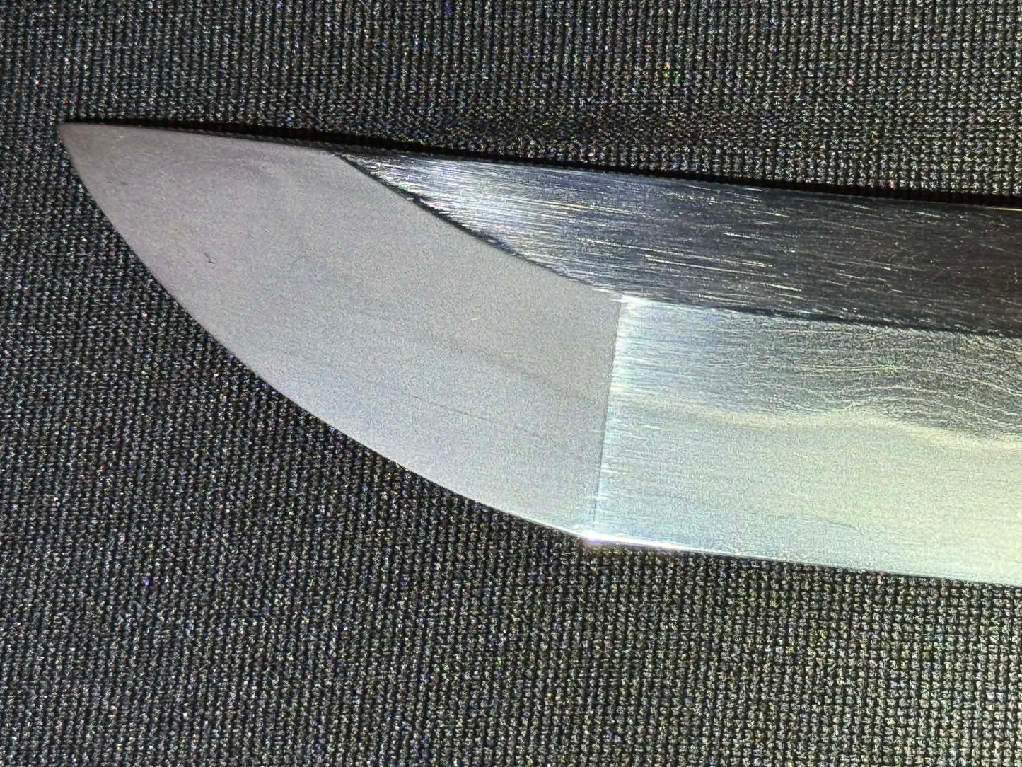 Thaitsuki Roiyaru Unokubi Katana, Sanmai Clay tempered