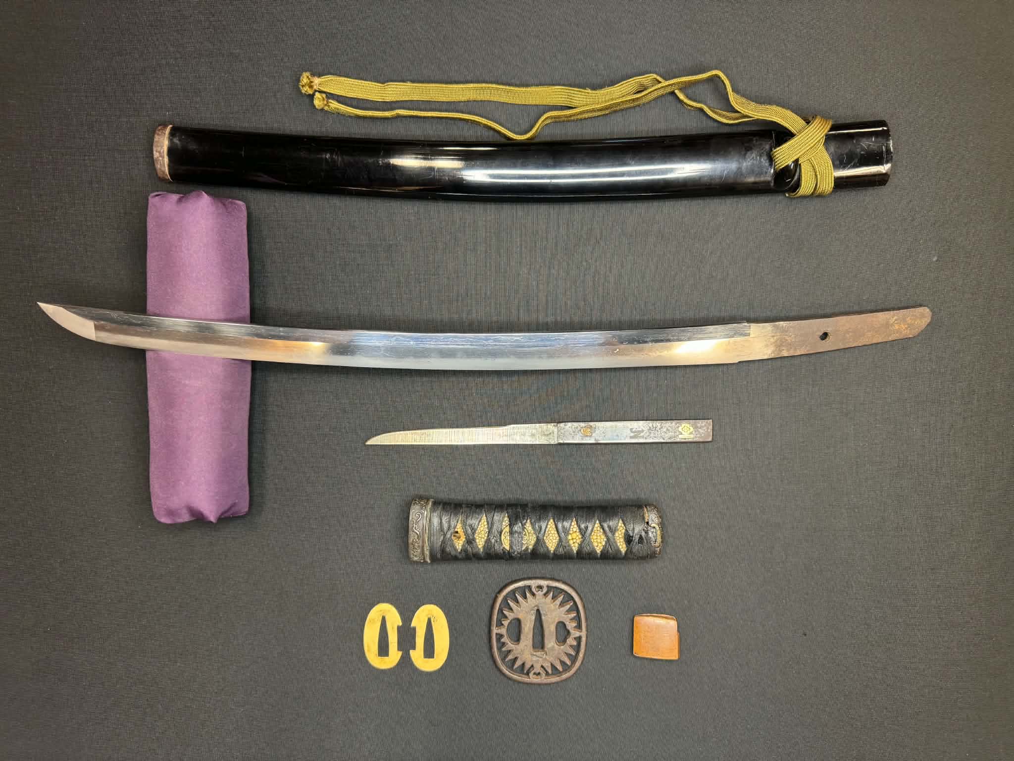 Antique Nihonto - Wakizashi in Koshirae, possible hidden Christian Tsuba