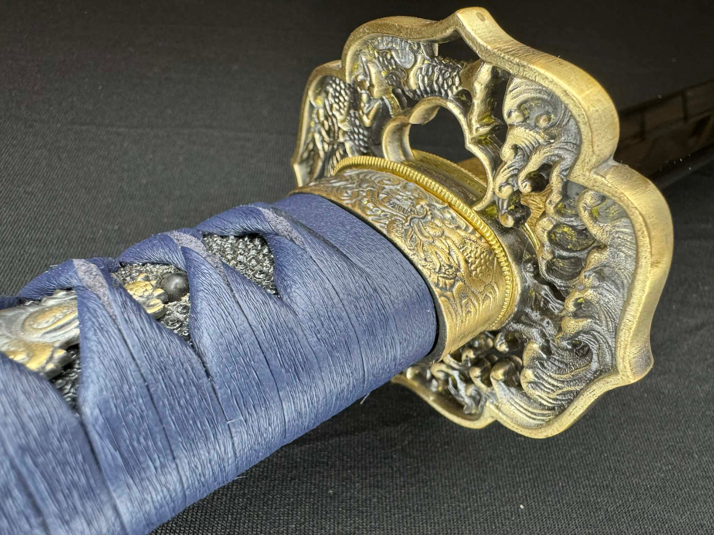 Cloudhammer Steelworks Katana - Tidal Dragon S5e Shock Steel