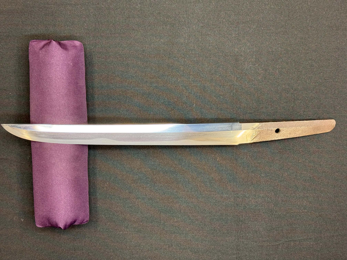 Antique Nihonto - Shobu Tanto in Shirasaya