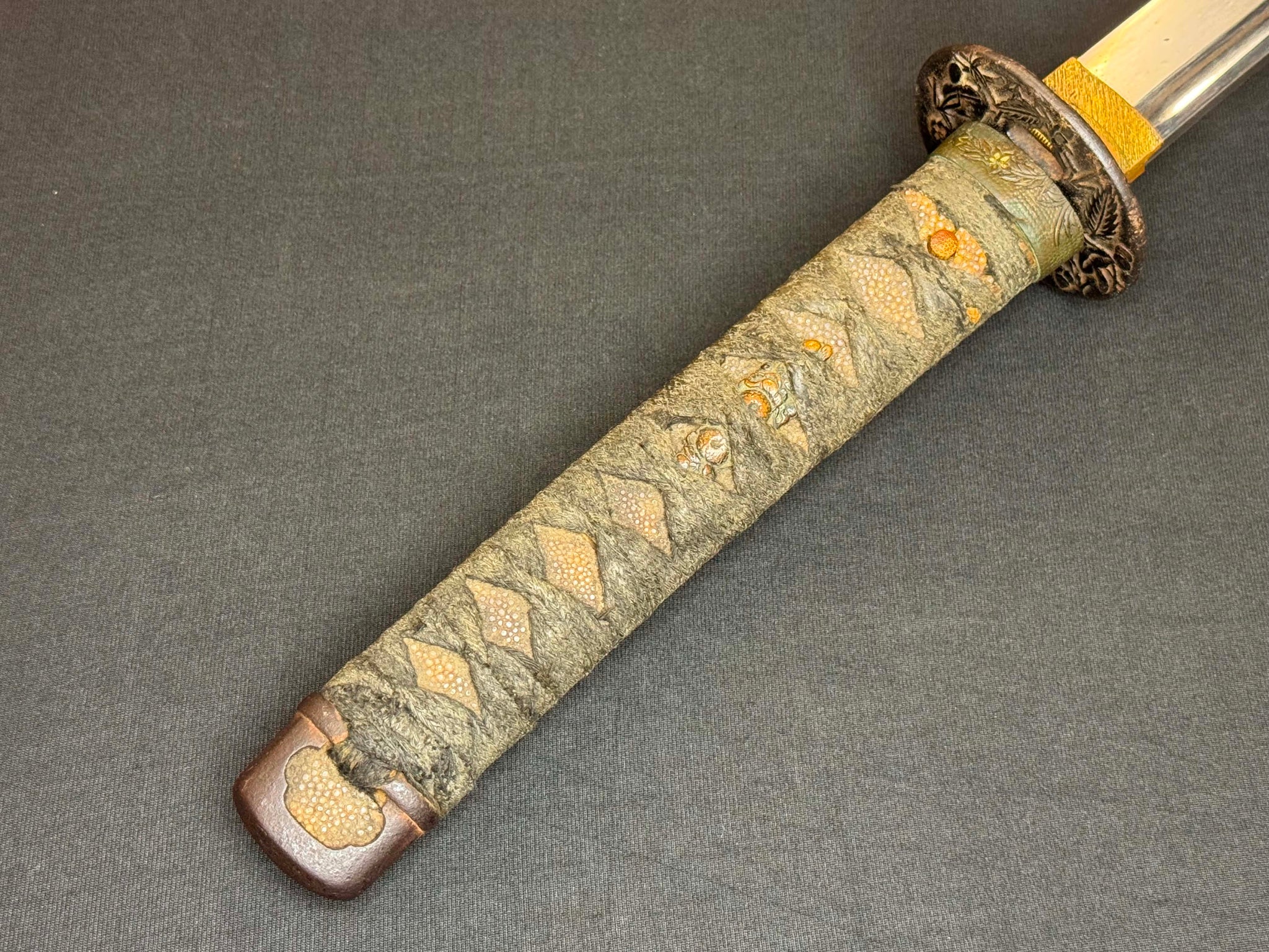 CONSIGNMENT Antique Nihonto - Wakizashi in Koshirae, signed Bishu Osafune Sukesada