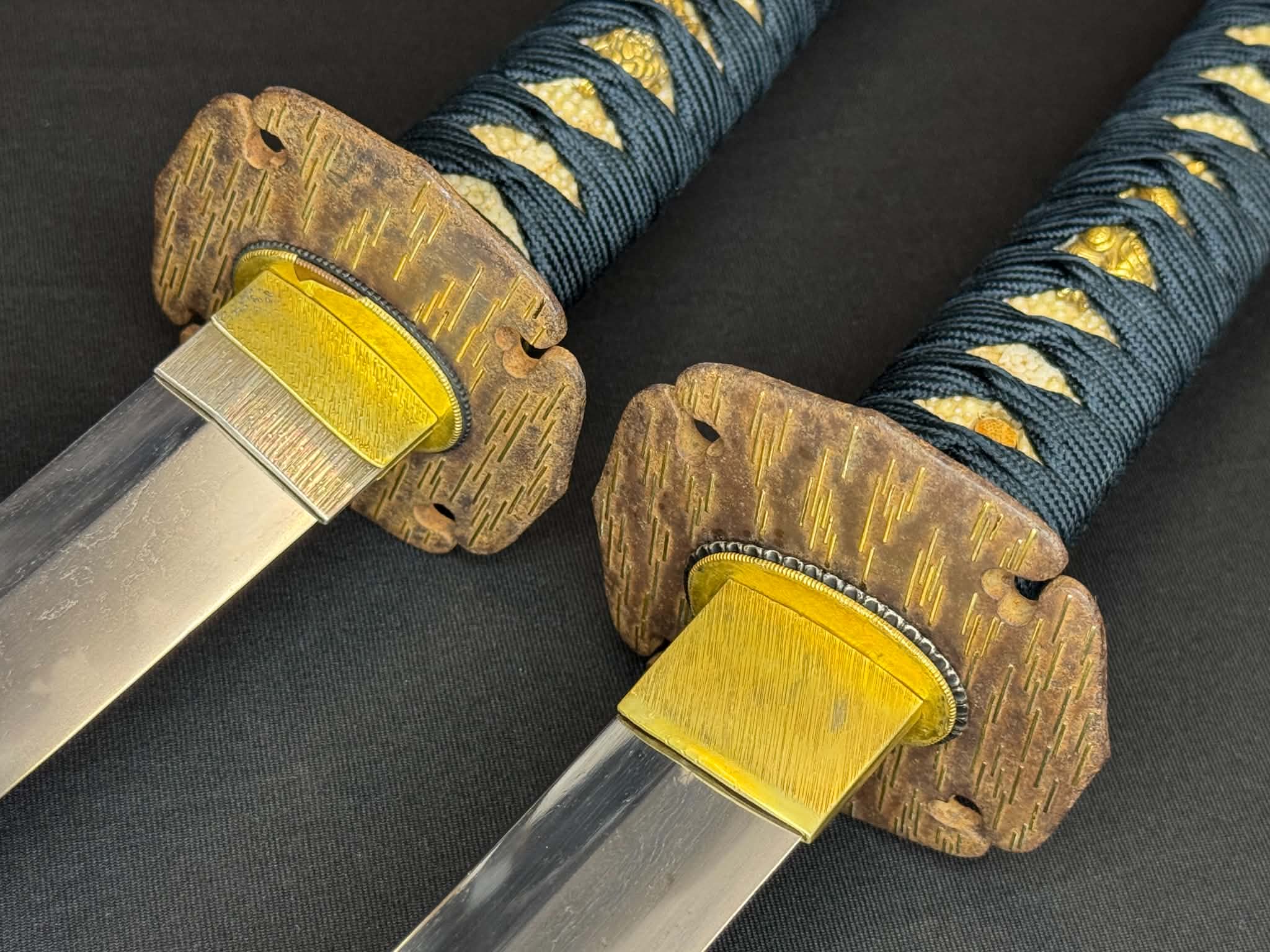 Antique Nihonto - Daishou Katana (NBTHK attributed to Fujiwara Takada) and Wakizashi (NBTHK attributed to Echizen Seki) in Handachi Koshirae