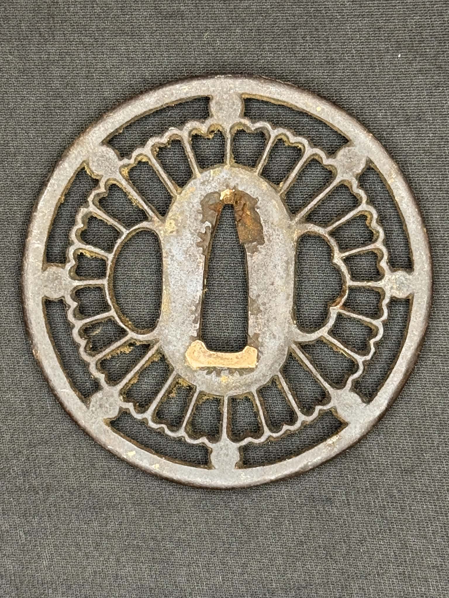 Antique Nihonto - Early Muromachi (600 years old) Katana in Handachi Koshirae