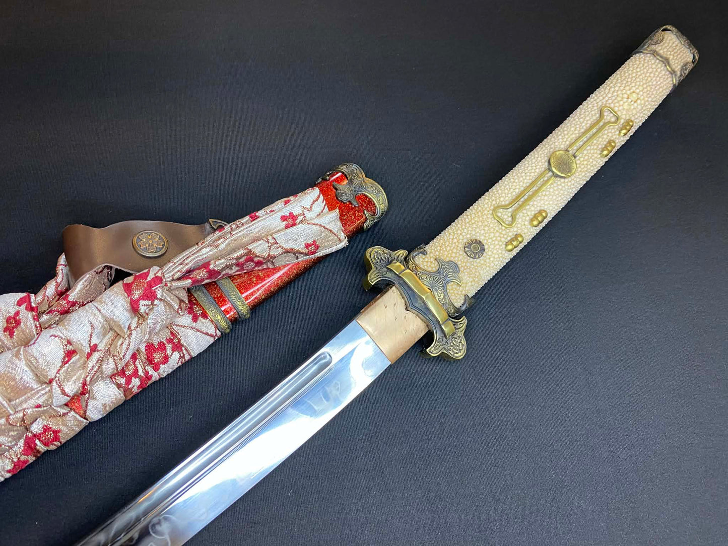 Dragonspring Emperor Tachi - Ruby Efu - Kogarasu Hitatsura