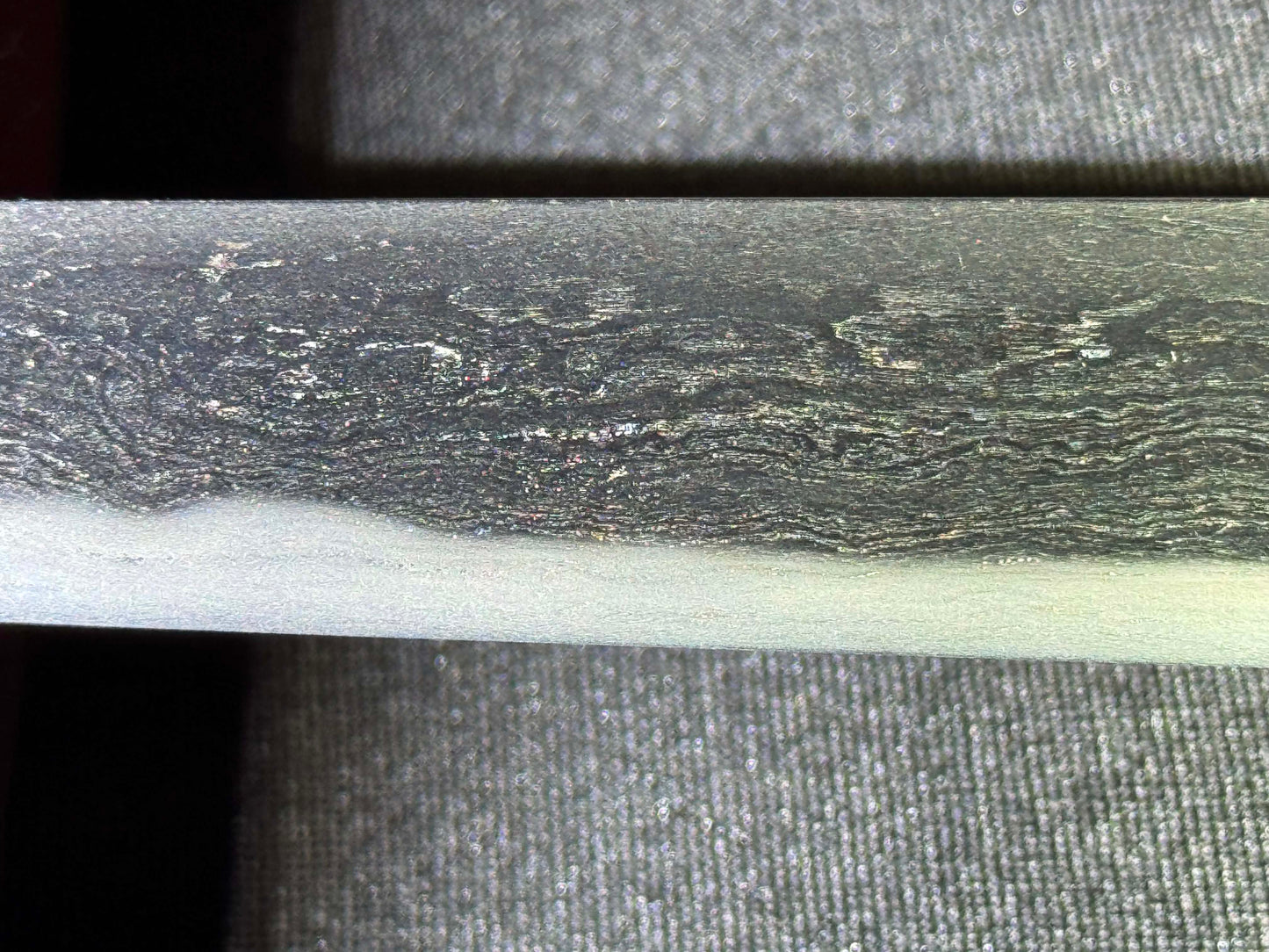 Antique Nihonto - Tanto with prominent jihada in Kaiken Koshirae