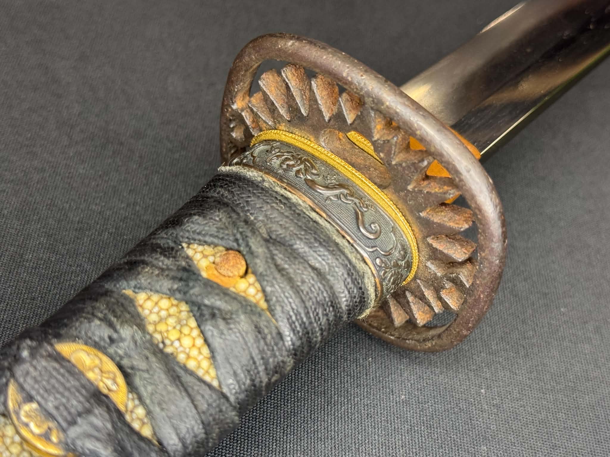 Antique Nihonto - Wakizashi in Koshirae, possible hidden Christian Tsuba