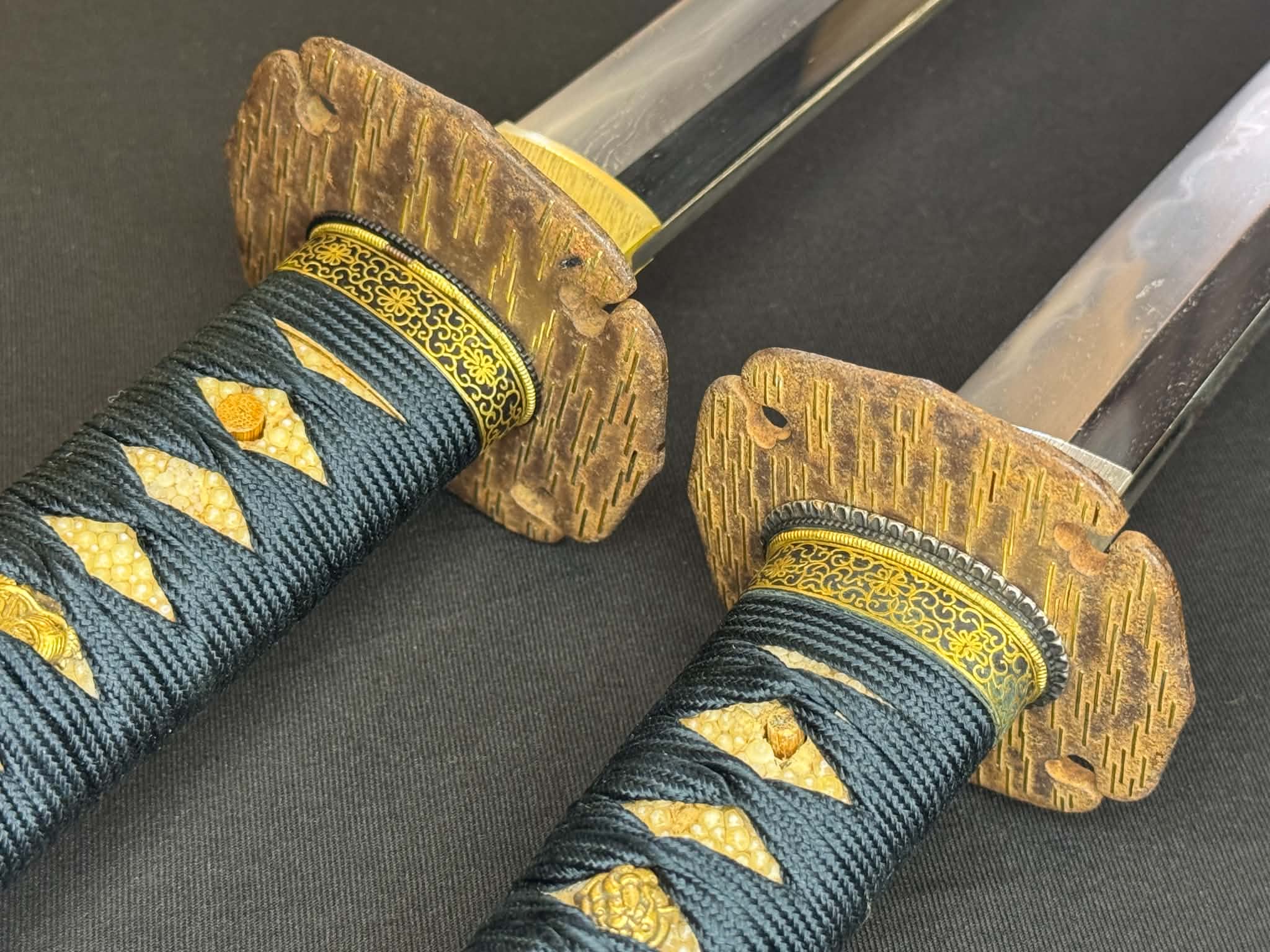 Antique Nihonto - Daishou Katana (NBTHK attributed to Fujiwara Takada) and Wakizashi (NBTHK attributed to Echizen Seki) in Handachi Koshirae