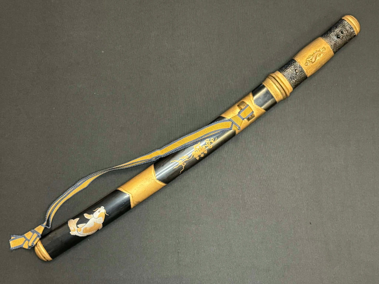 Antique Nihonto - Wakizashi in Koshirae, signed Suruga Ju Kanesada (unverified)