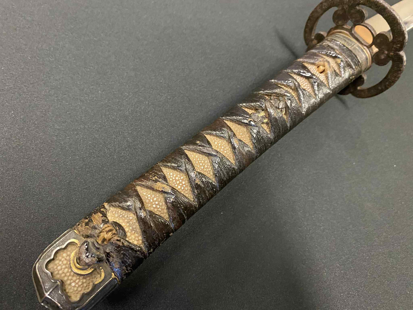 Antique Nihonto - Katana in Handachi Koshirae - Late Muromachi (500 years old) - NBTHK Attributed to Sue-Seki