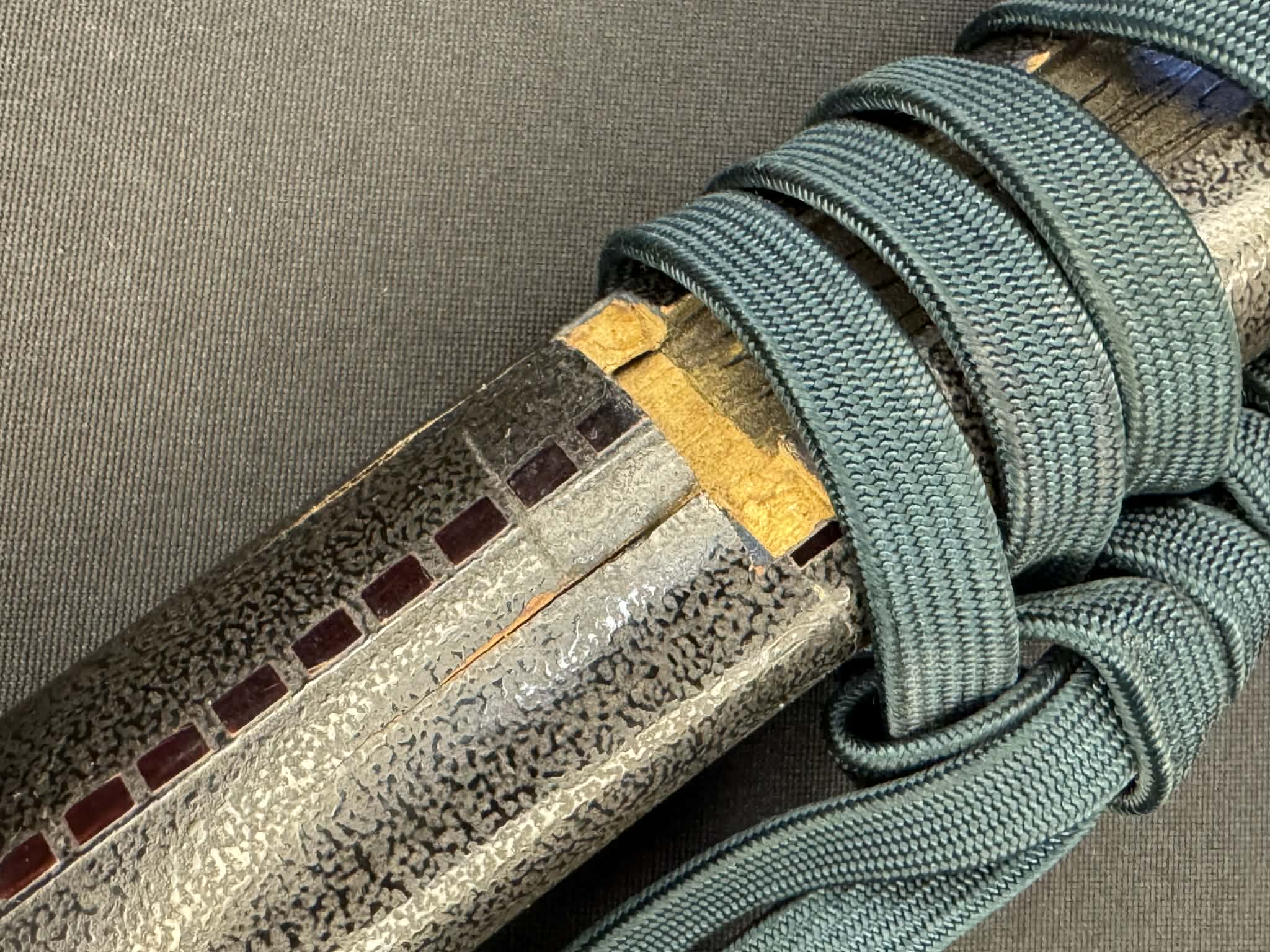 Antique Nihonto -  Edo Period (150-300 years old) Tanto in Koshirae - Signed Sekishu Ju Kiyoshige (unverified)