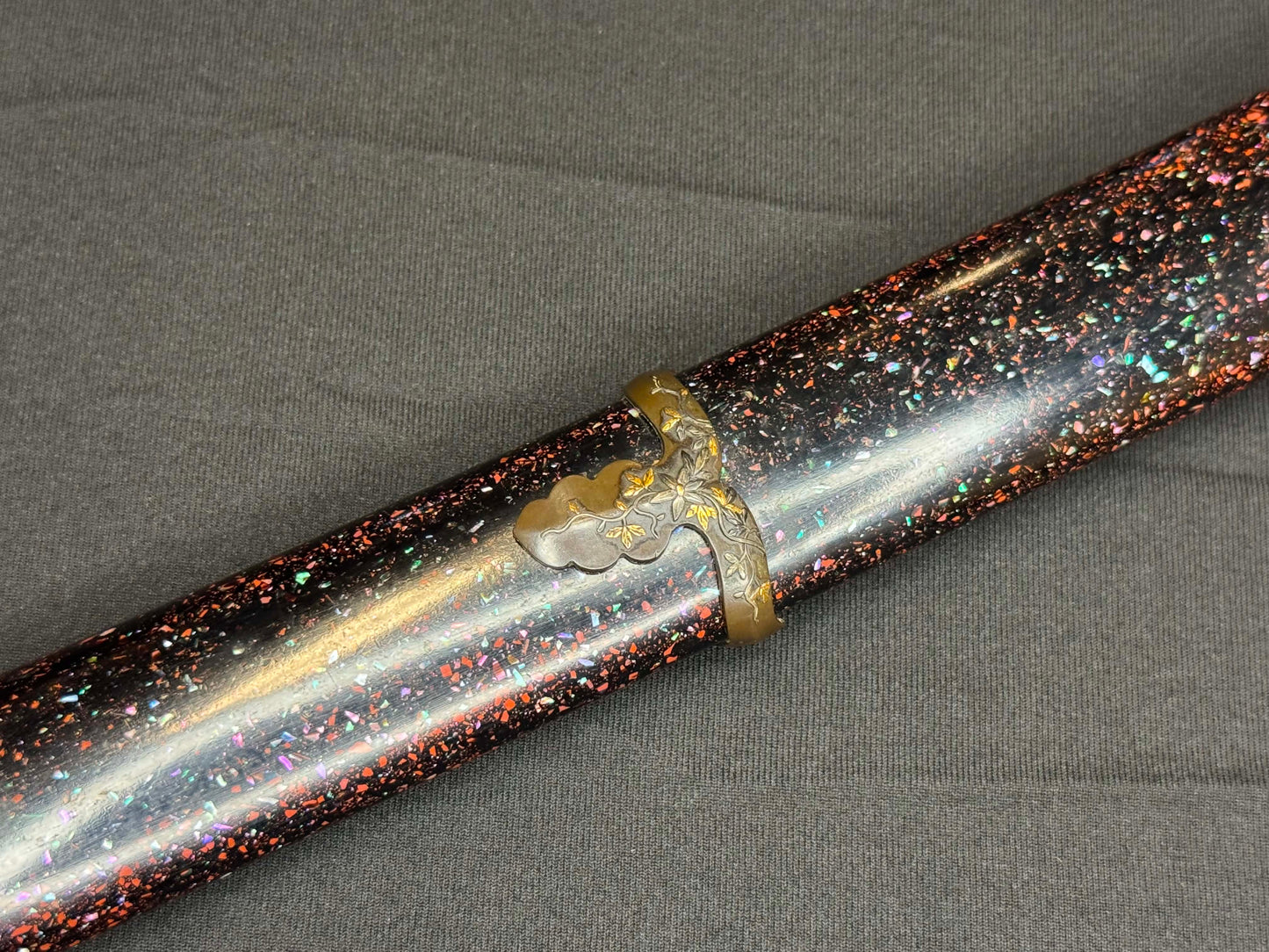 Antique Nihonto - Edo Period (150-200 years old) Katana in Handachi Koshirae, signed Joshu Mito Ju Kanekuni Saku, Three NBTHK certifications