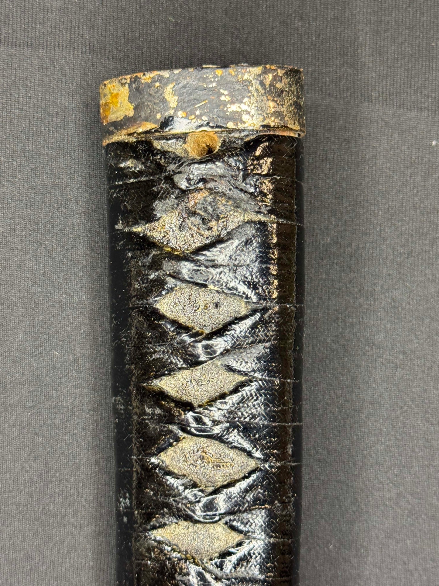 Antique Nihonto - Wakizashi in Handachi koshirae, signed Bizen Kuni Ju Osafune Sukesada, NBTHK CERTIFIED