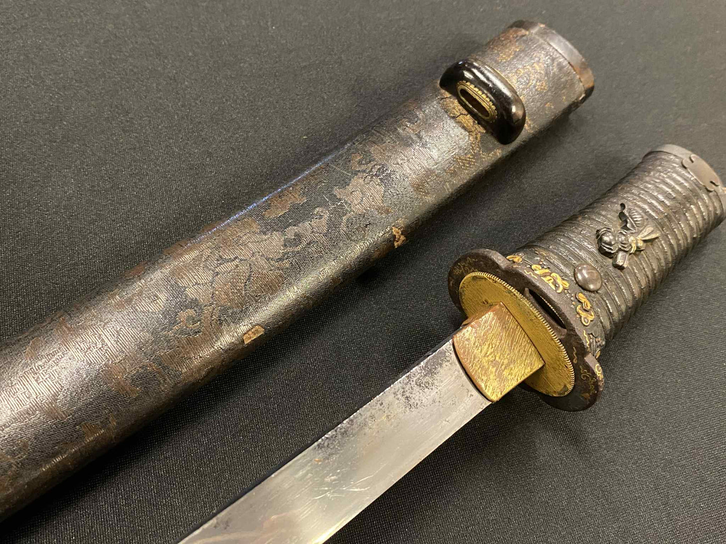 Antique Nihonto - Yoroi Doshi Tanto with Koshirae - signed Yoshimitsu (unverified)