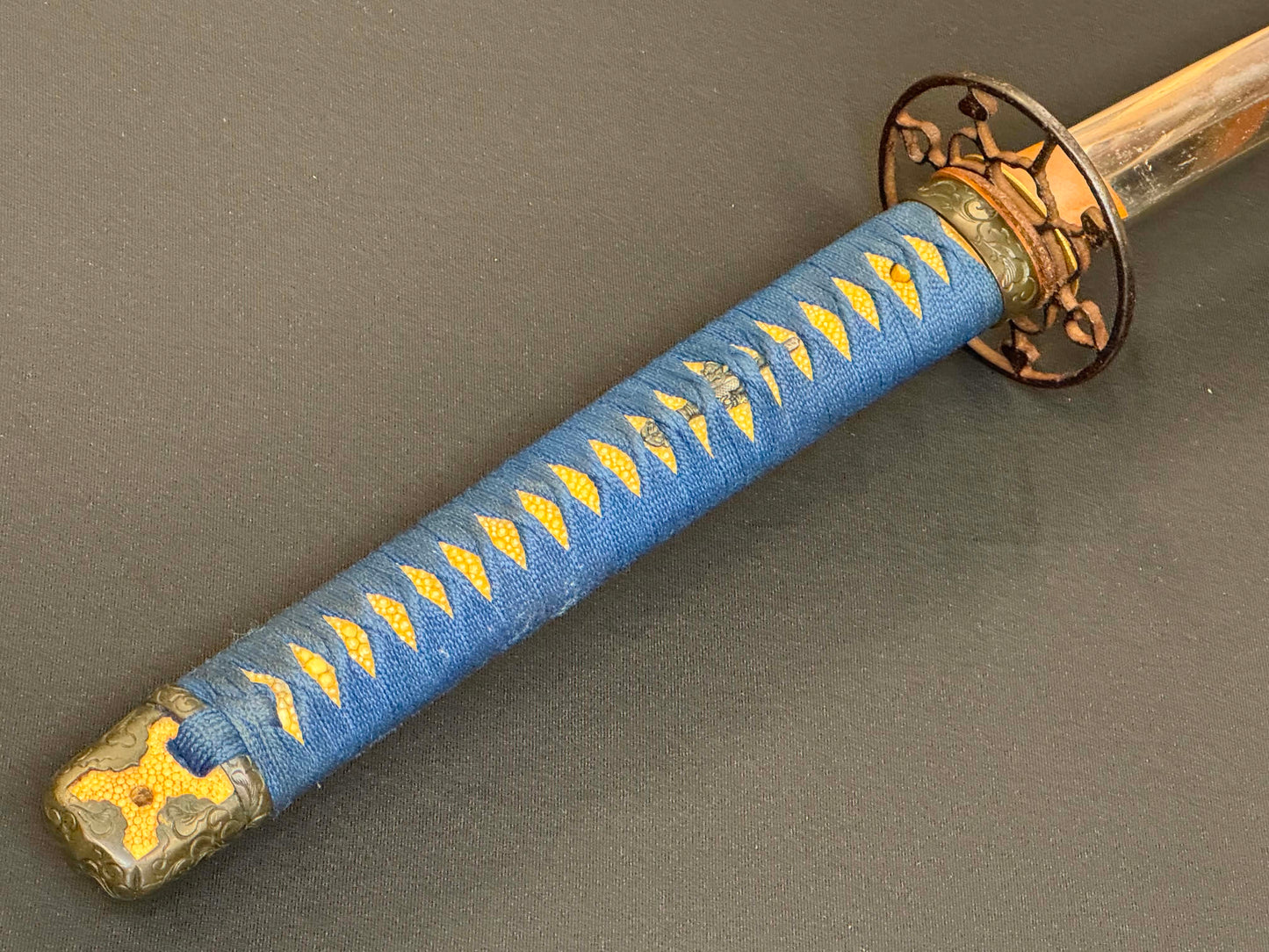Antique Nihonto - Katana in Iai Tight Handachi Koshirae