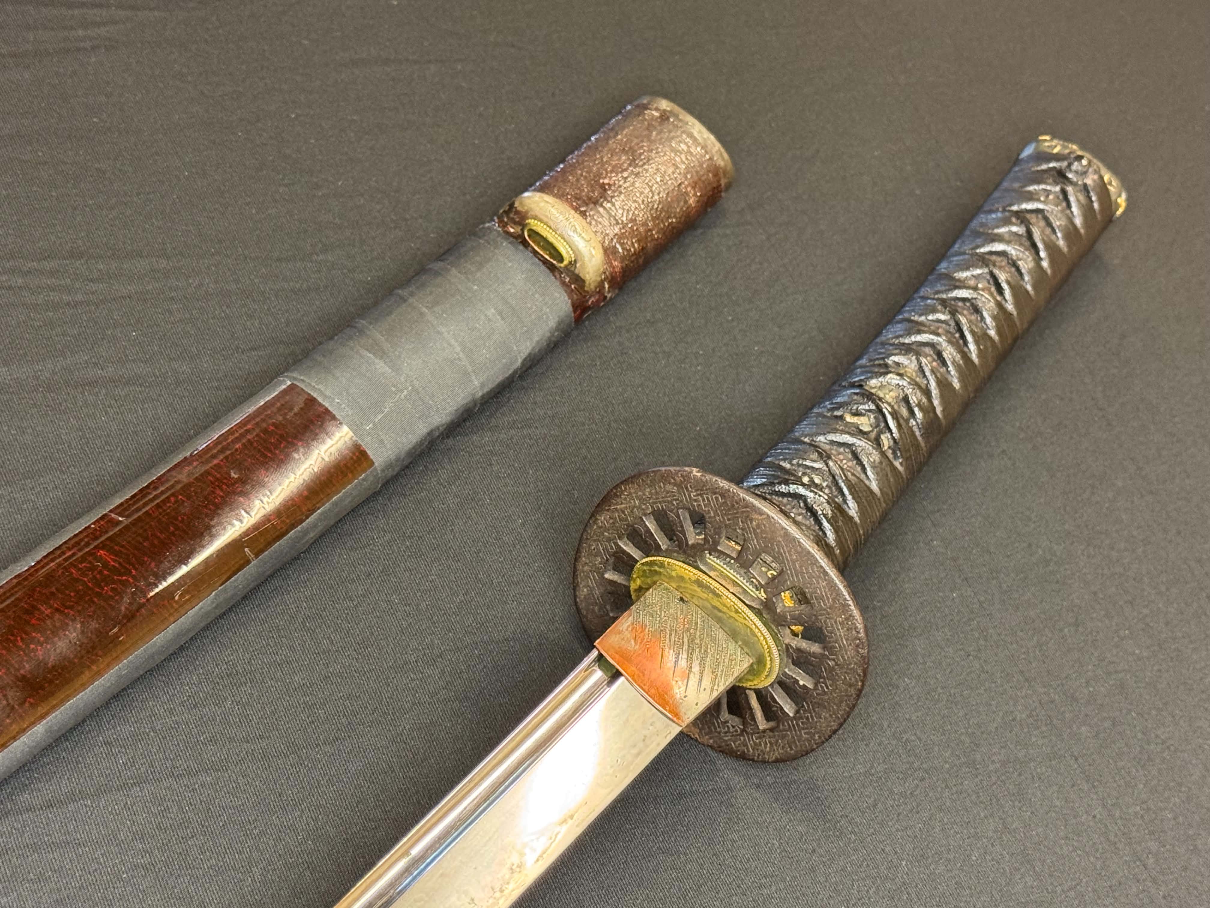 Antique Nihonto - Early Edo (300-350 years old) Katana in Koshirae, signed Yokoyama Ueno Daijo Fujiwara Sukesada (not verified)