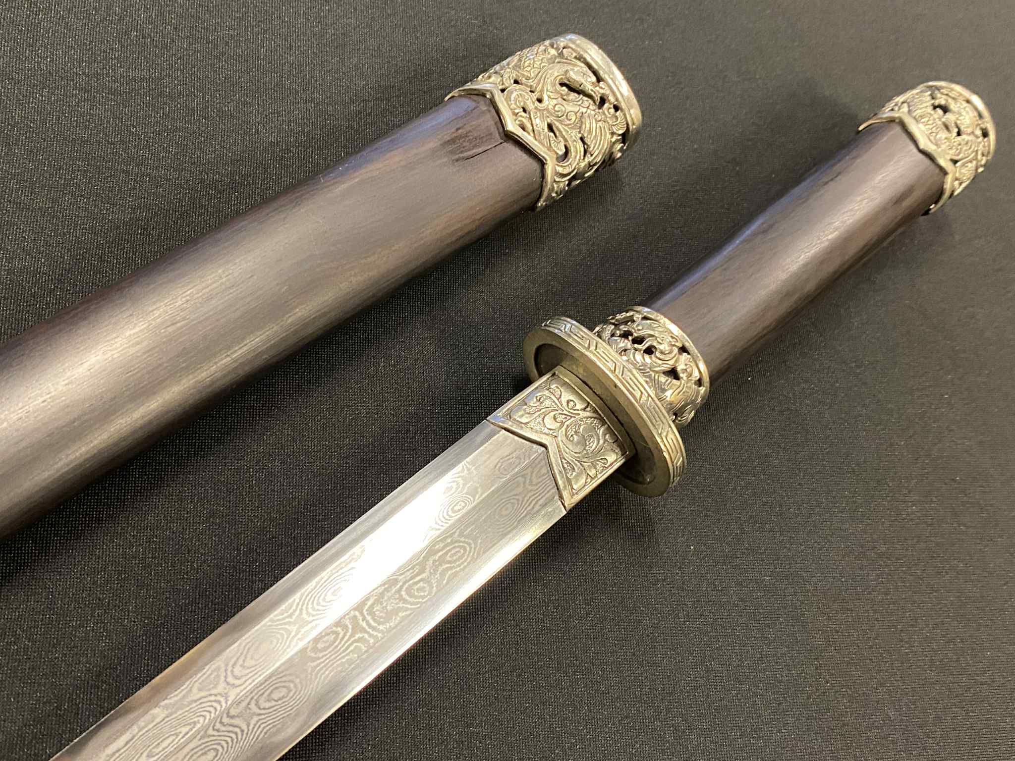 Eight Face Dagger - Dragon Needle - Damascus