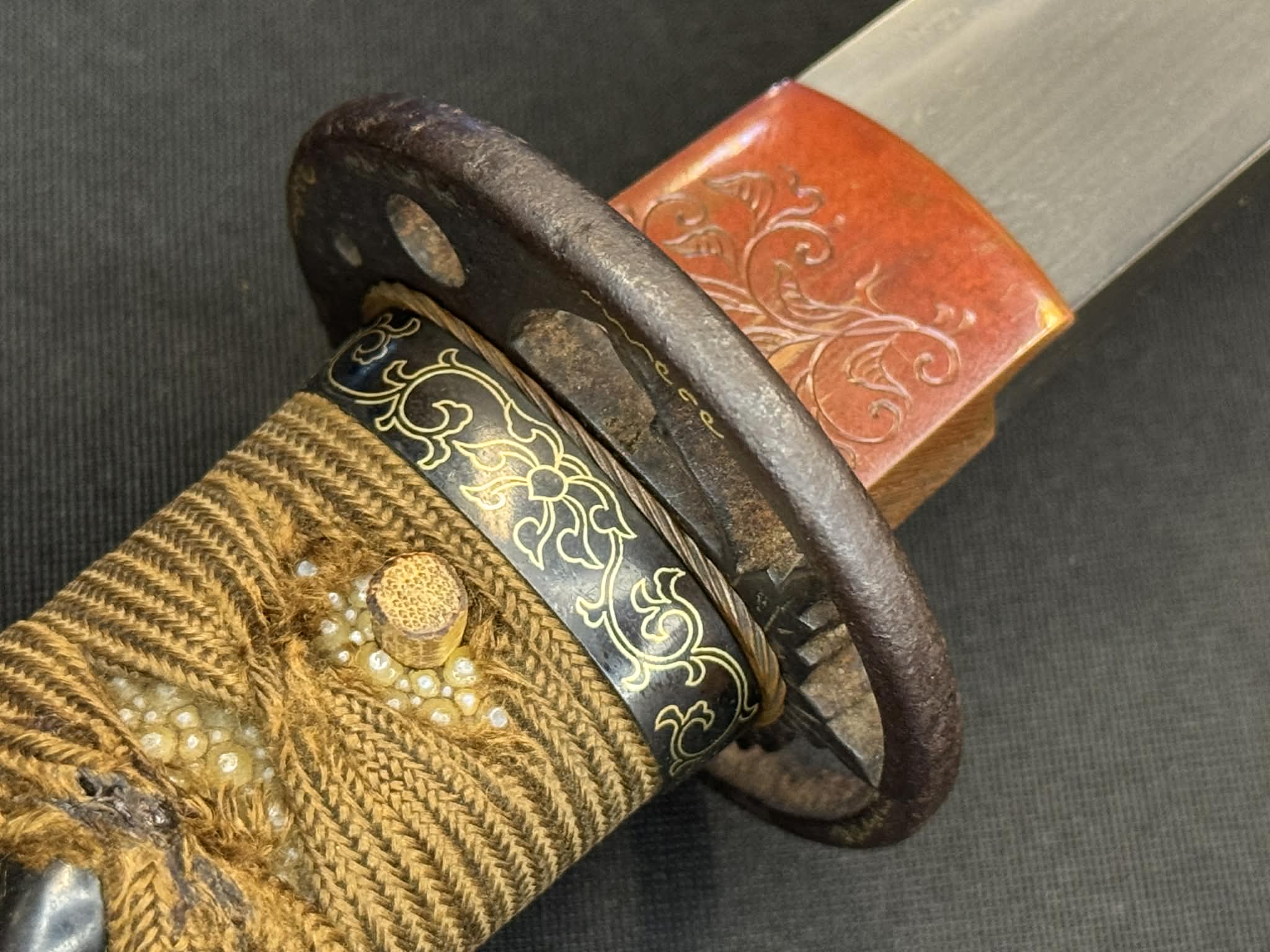 Antique Nihonto - Tanto in Koshirae, signed Mihara Ju Masayuki Saku (unverified)