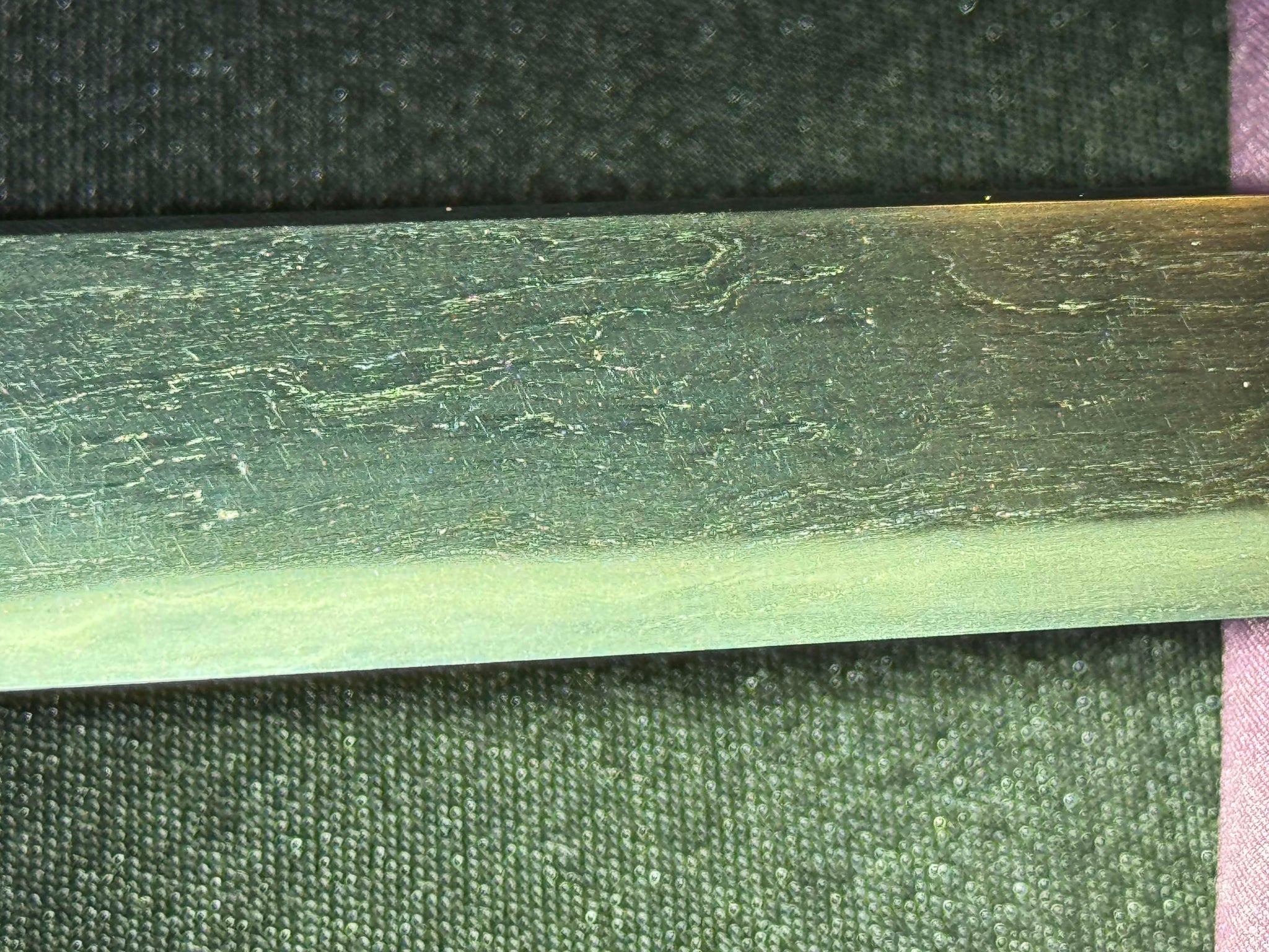 Antique Nihonto - Tanto with prominent jihada in Kaiken Koshirae