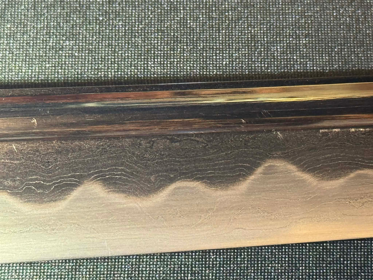 Thaitsuki Roiyaru Unokubi Katana, Sanmai Clay tempered