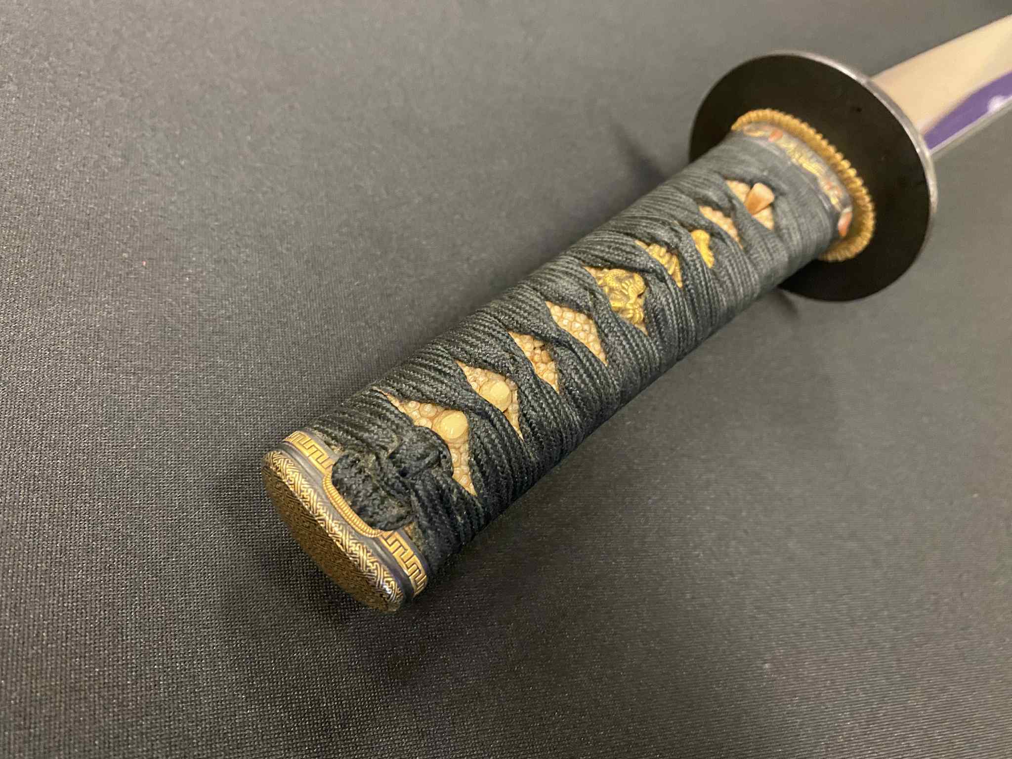 Antique Nihonto - Wakizashi in Koshirae - Edo Period (about 300 years old), Partial Signature Ho