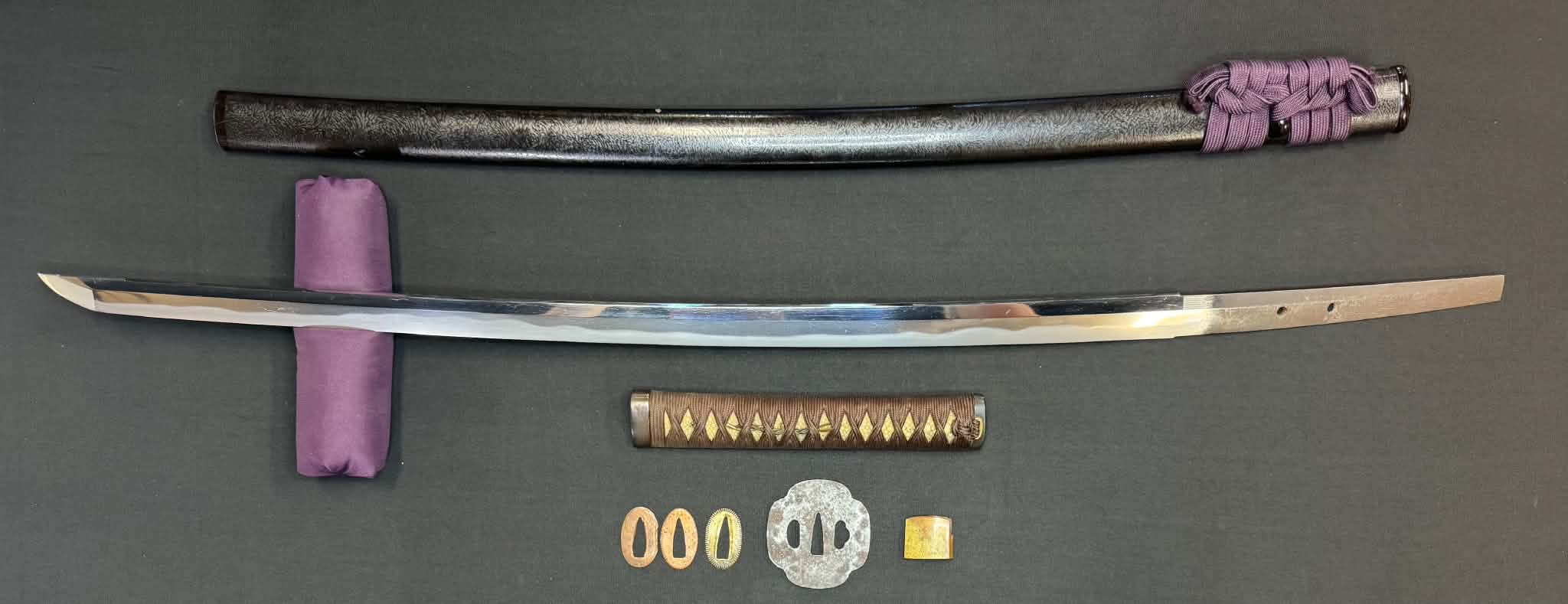 Antique Nihonto - Katana in Koshirae, signed Kunihiro (unverified)