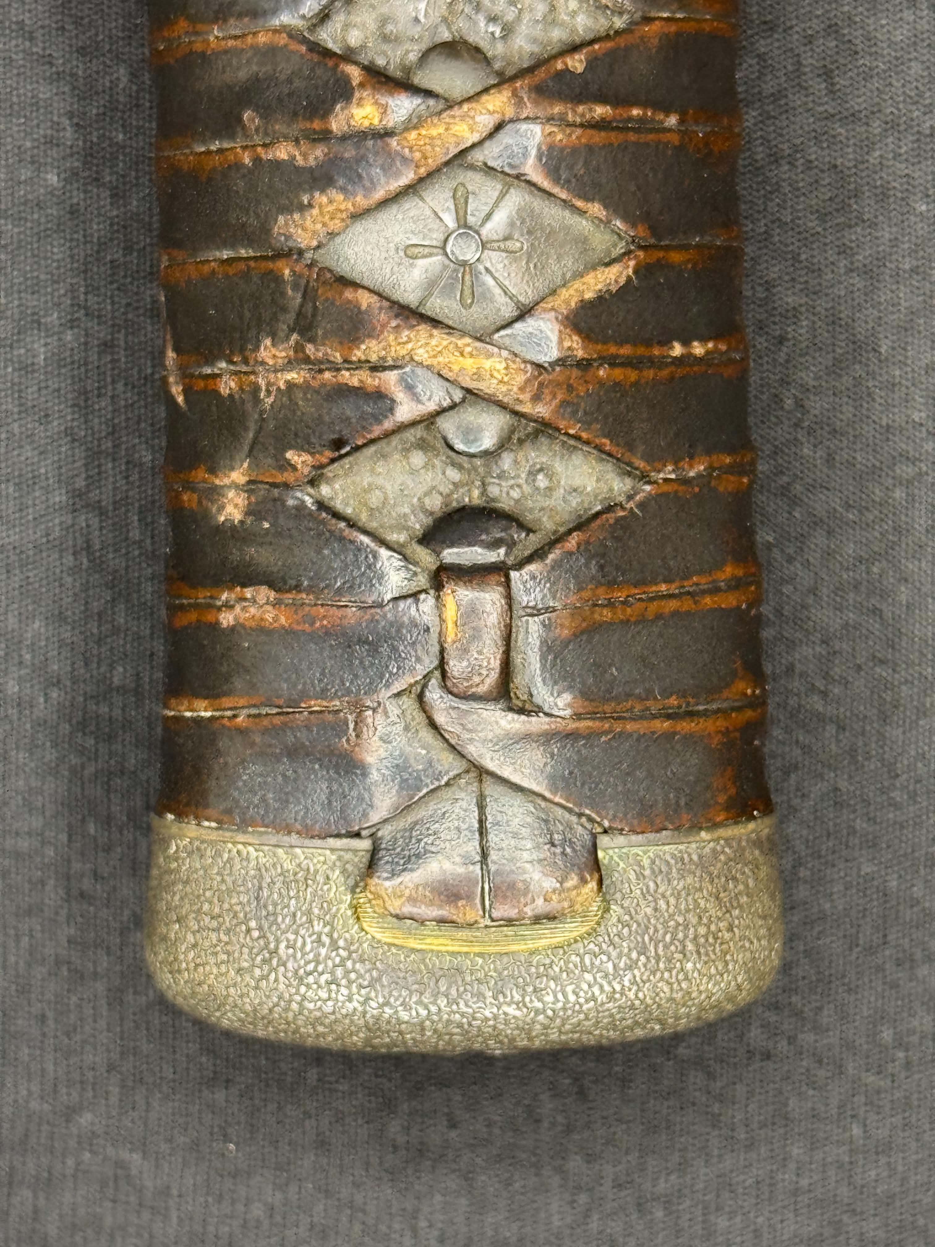 Antique Nihonto - Tanto in Koshirae, Signed Aizu Ju Michitoki, dated August  Genji 1 (1864)