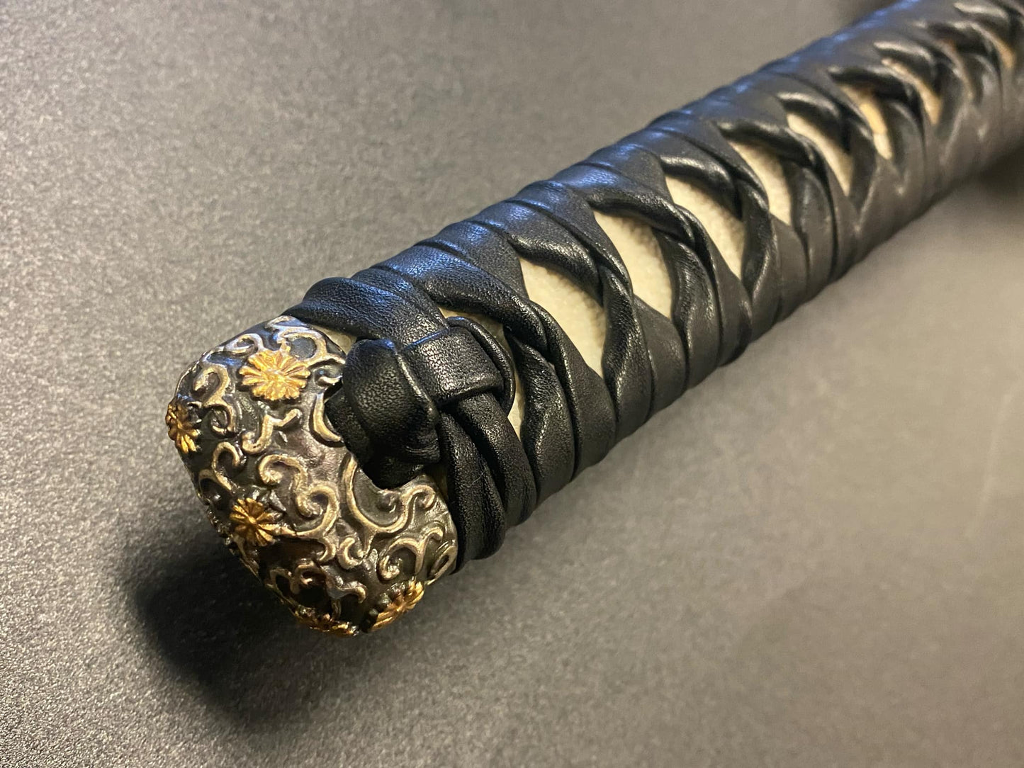 NICK AND SCRATCH Katana - Hundred Sakura - Folded Steel, Clay-Tempered, Hadori Polished