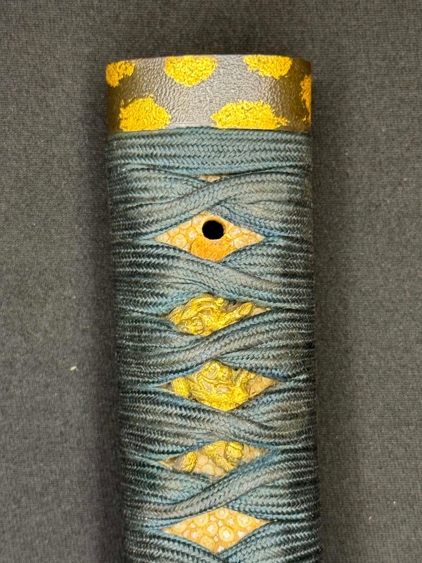 Antique Nihonto - Late Muromachi Tanto in Koshirae, signed Kanesugi (unverified)