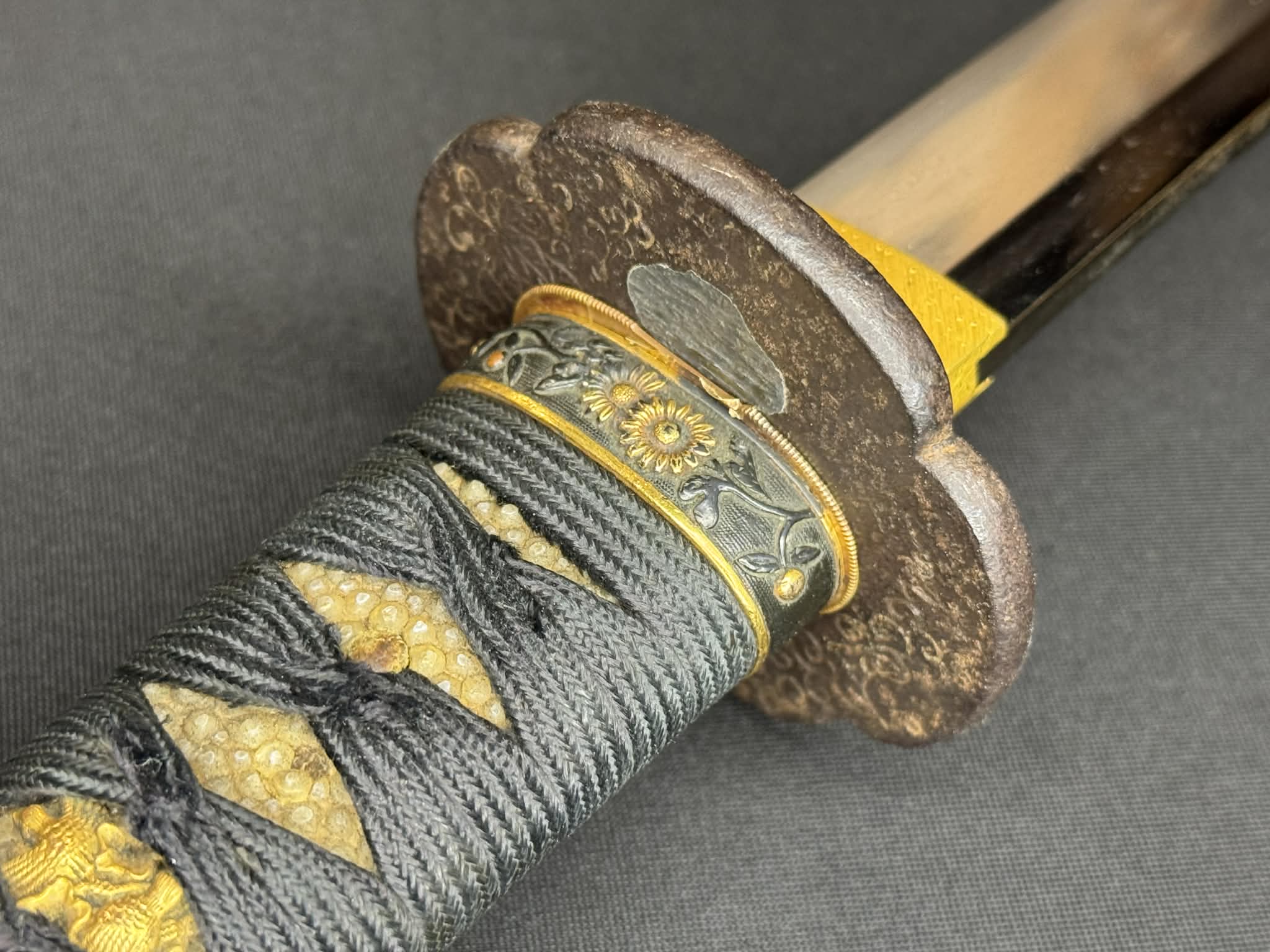 Antique Nihonto - Wakizashi in Koshirae, NBTHK attributed to Fujiwara Takada