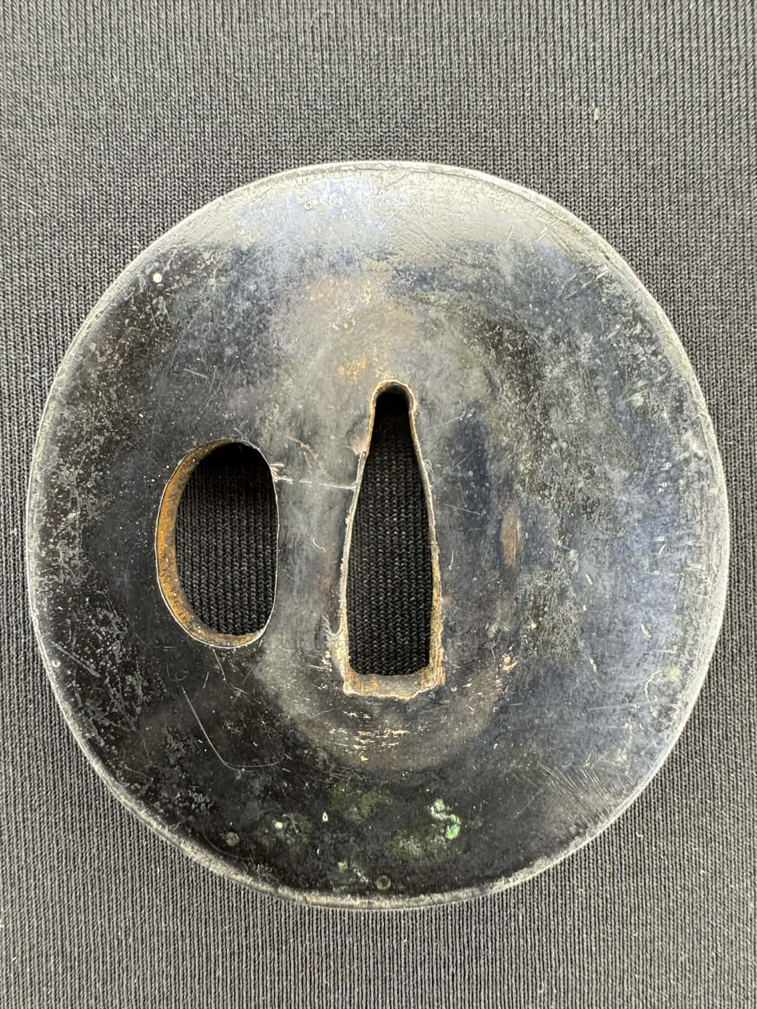 Antique Nihonto - Early Edo Wakizashi in koshirae, signed Bishu Ju Sukesada (unverified)