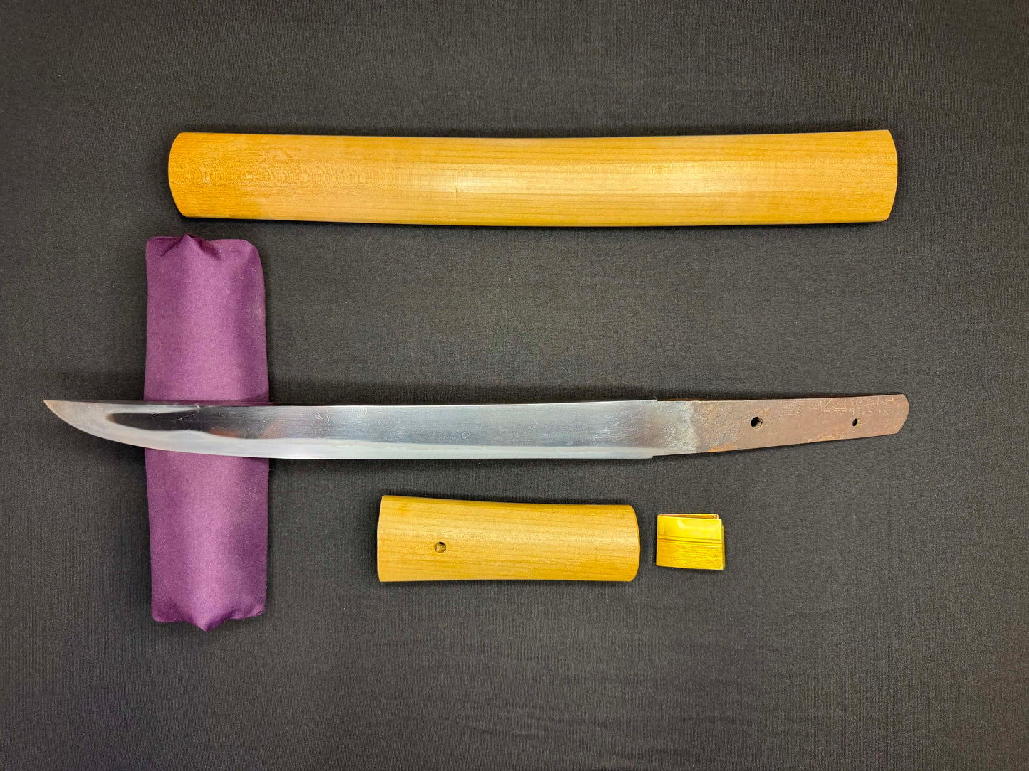 Antique Nihonto - THICK WIDE Tanto in Shirasaya, signed Bizen Osafune Sukesada Saku (unverified)