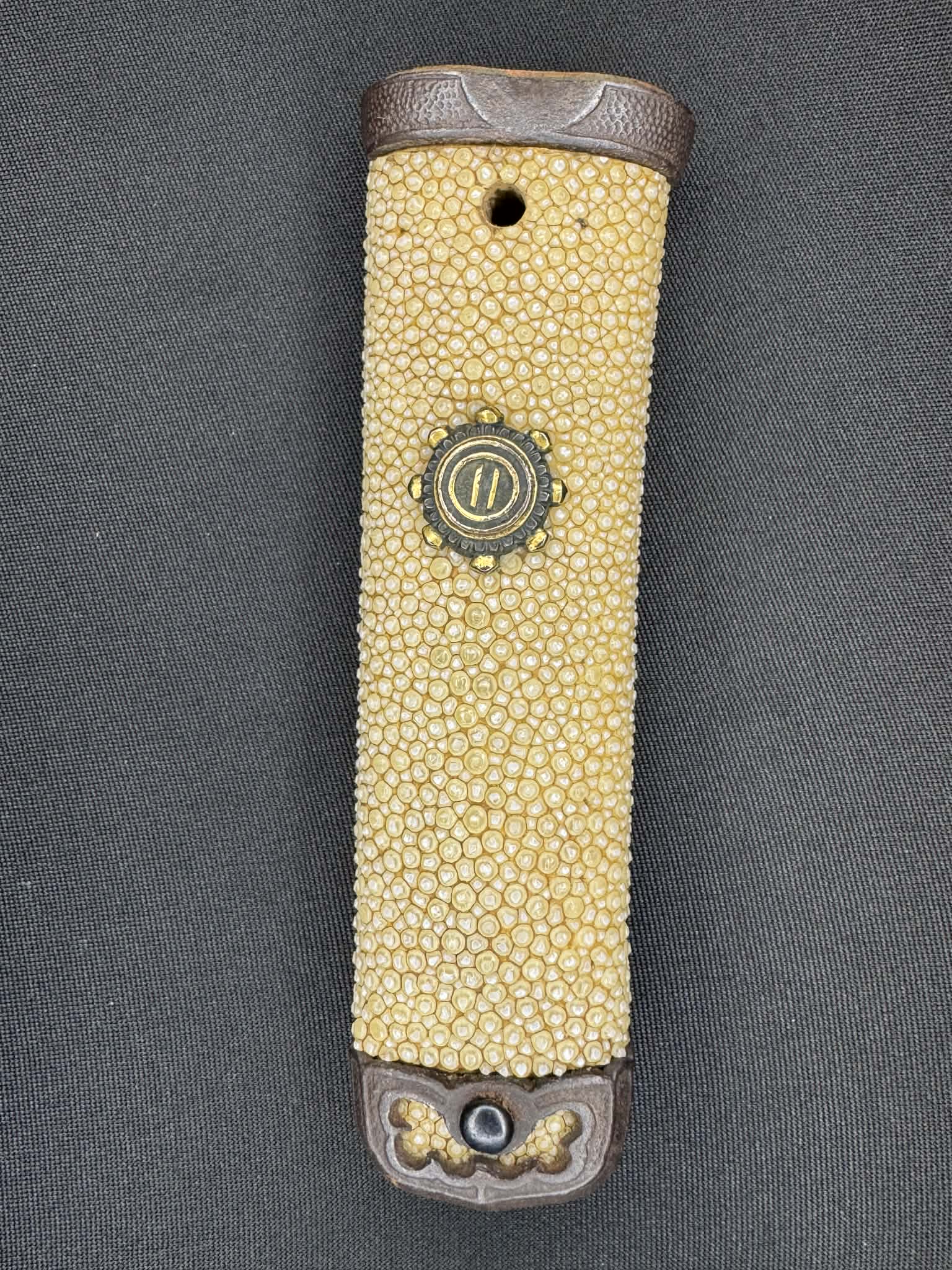 Antique Nihonto - Hitatsura Tanto in Aikuchi Koshirae