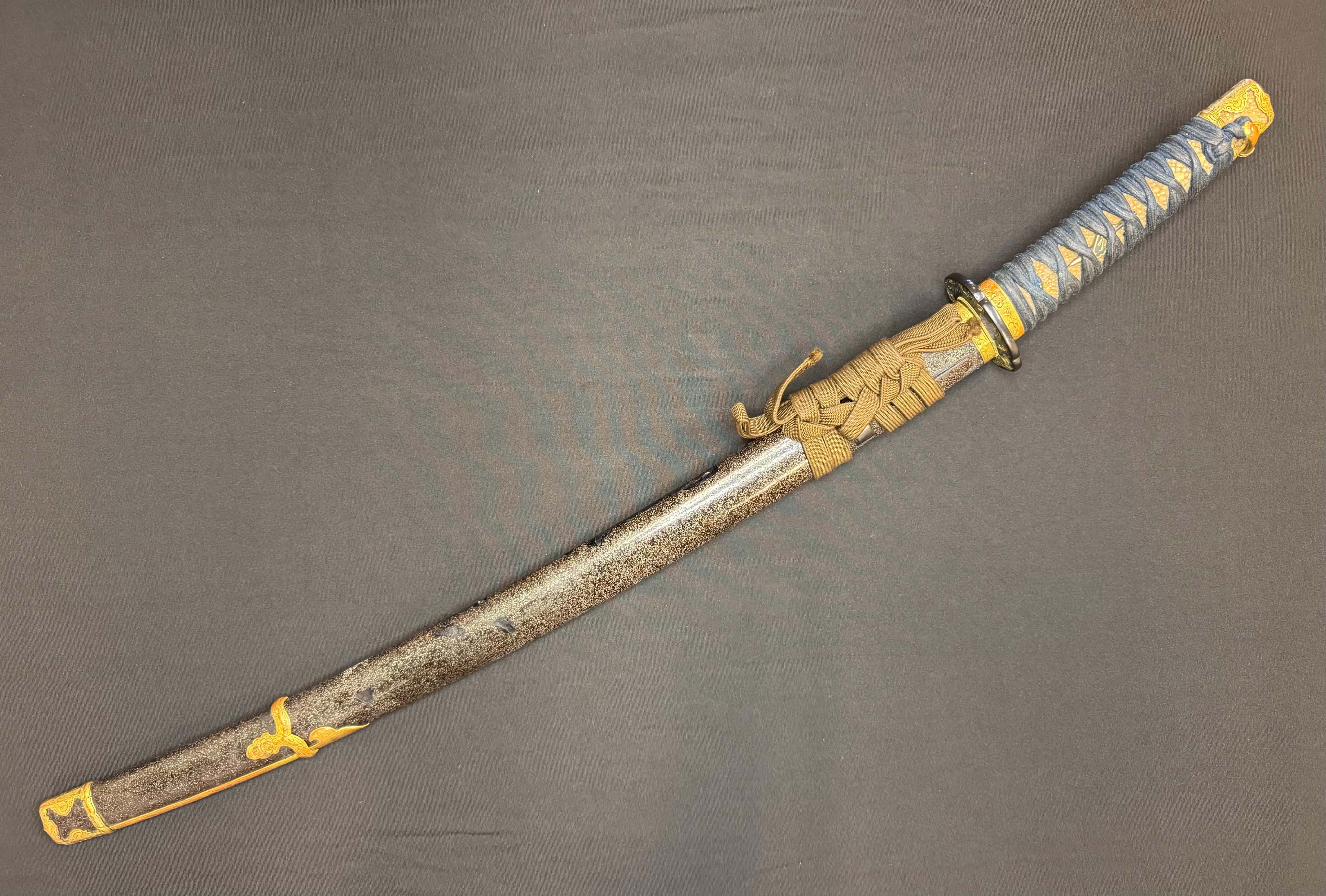 Antique Nihonto - Early Edo Wakizashi in Handachi Koshirae