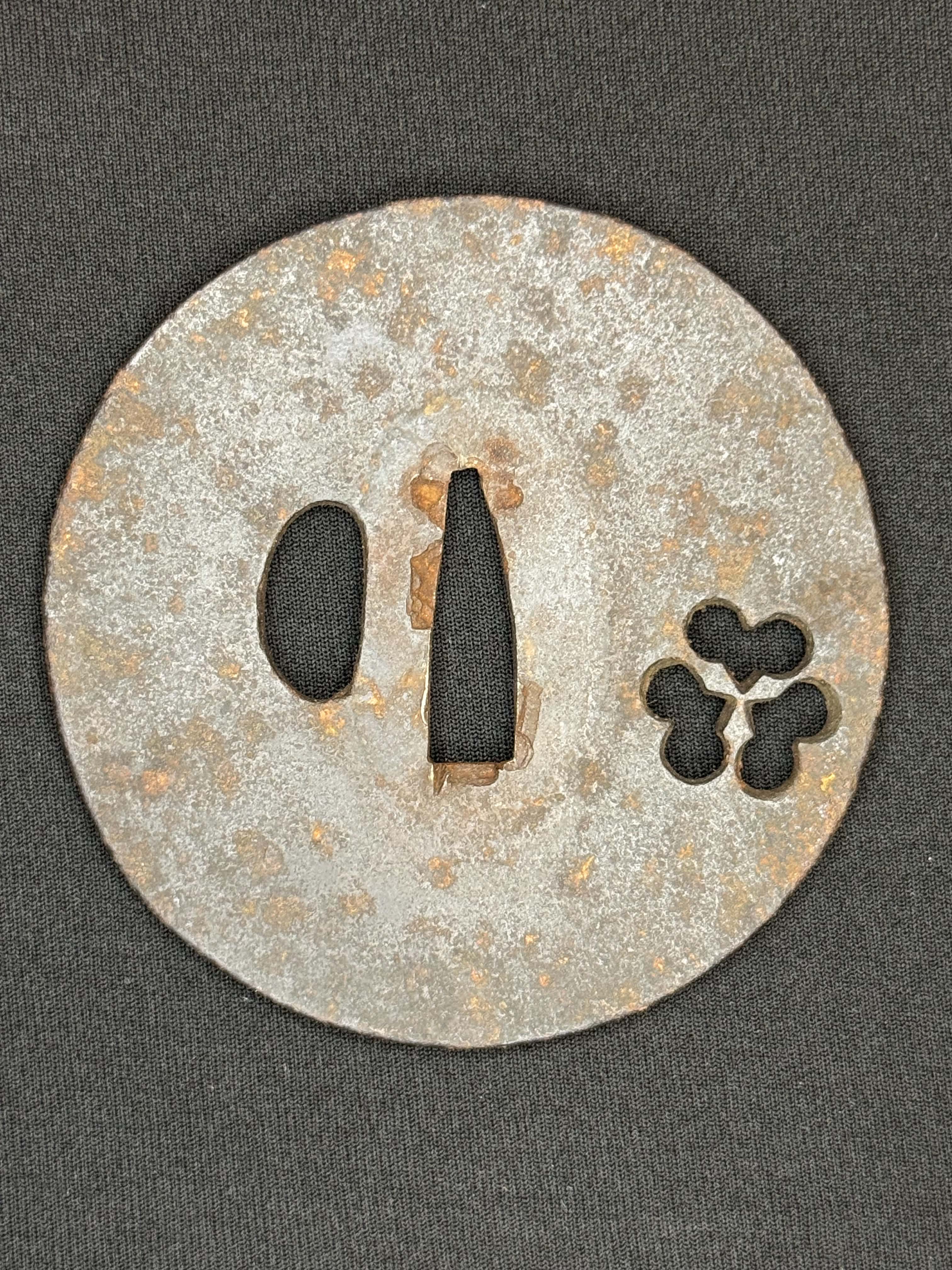 Antique Nihonto - Early Edo(350 years old) Katana with Koshirae - NBTHK attributed to Fujiwara Takada
