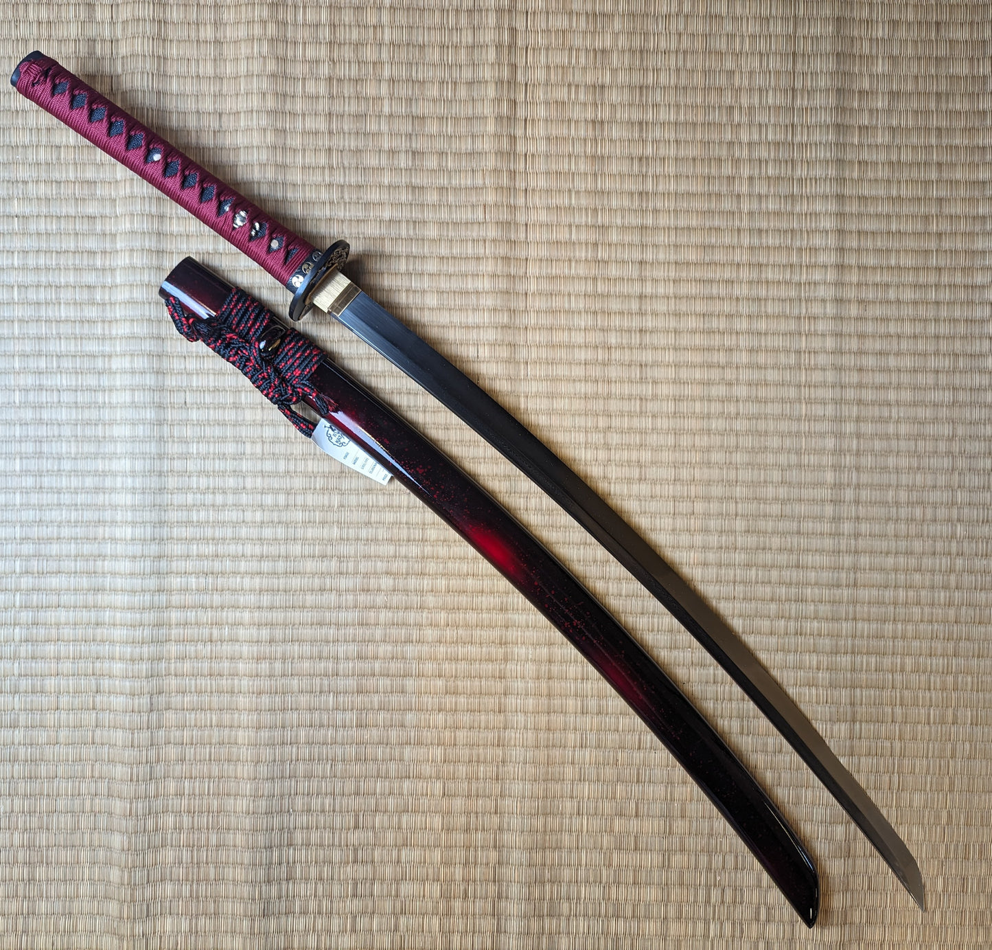 Katana - Blood Tiger - Deep Curve, Folded Steel, Clay Tempered, Brass Fittings