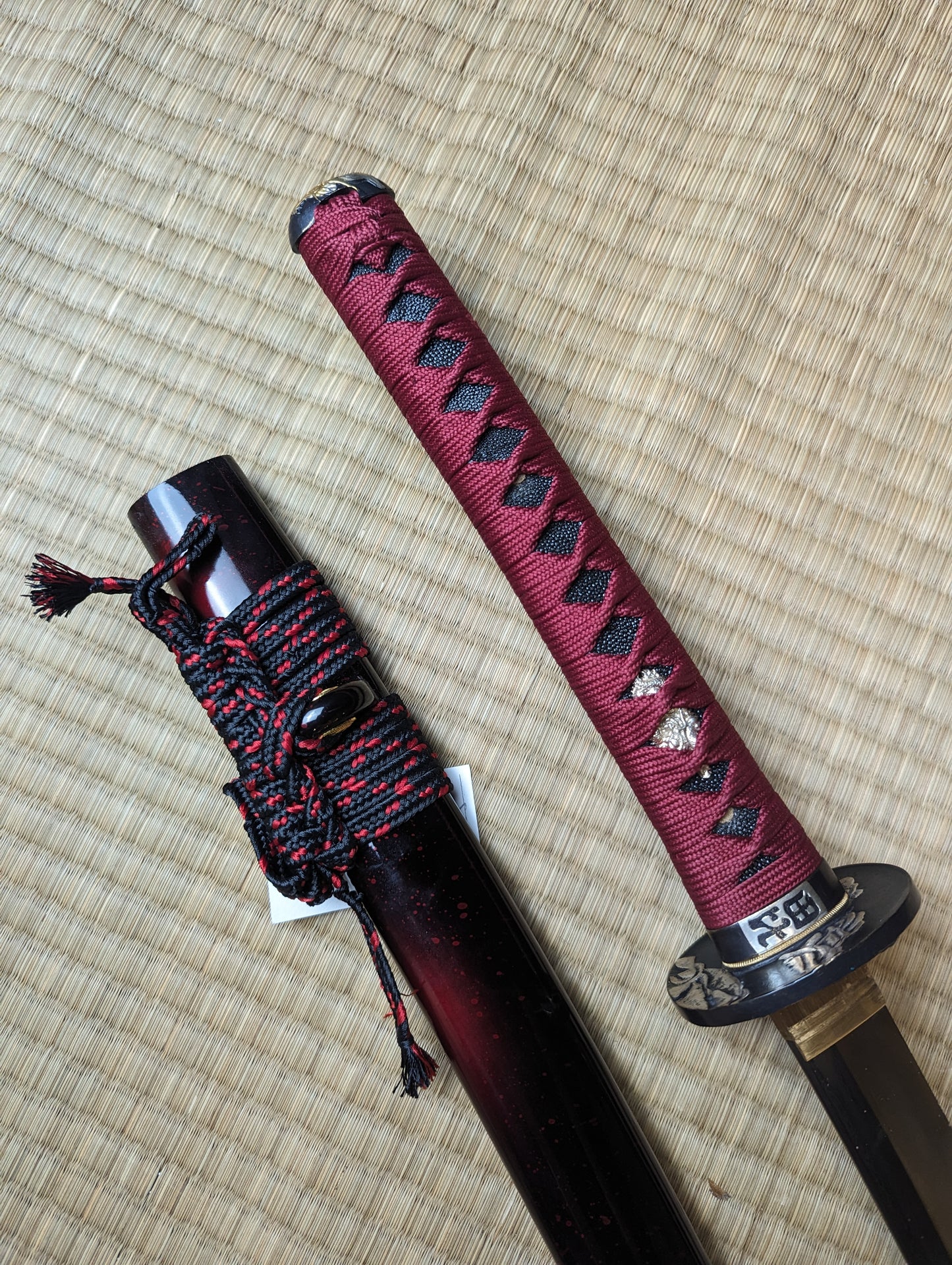 Katana - Crimson Dragon - Deep Curve, Folded Steel, Clay Tempered, Brass Fittings