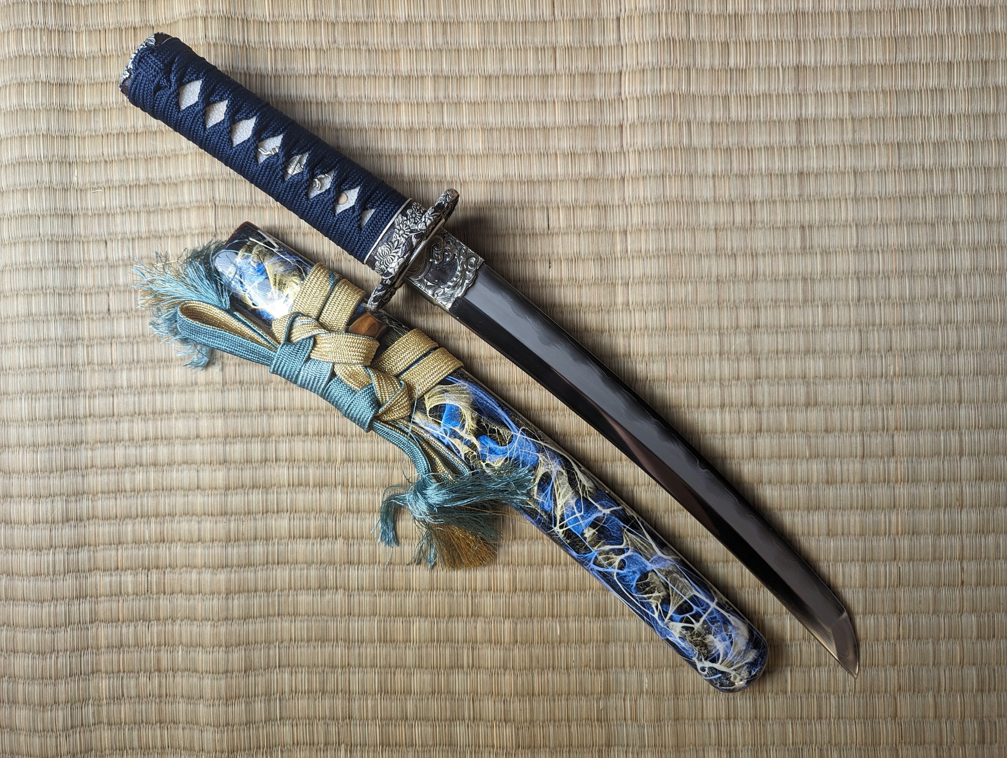 MADE TO ORDER Phoenix Armory Tanto - Spring Brocade - Sanmai hadori polish