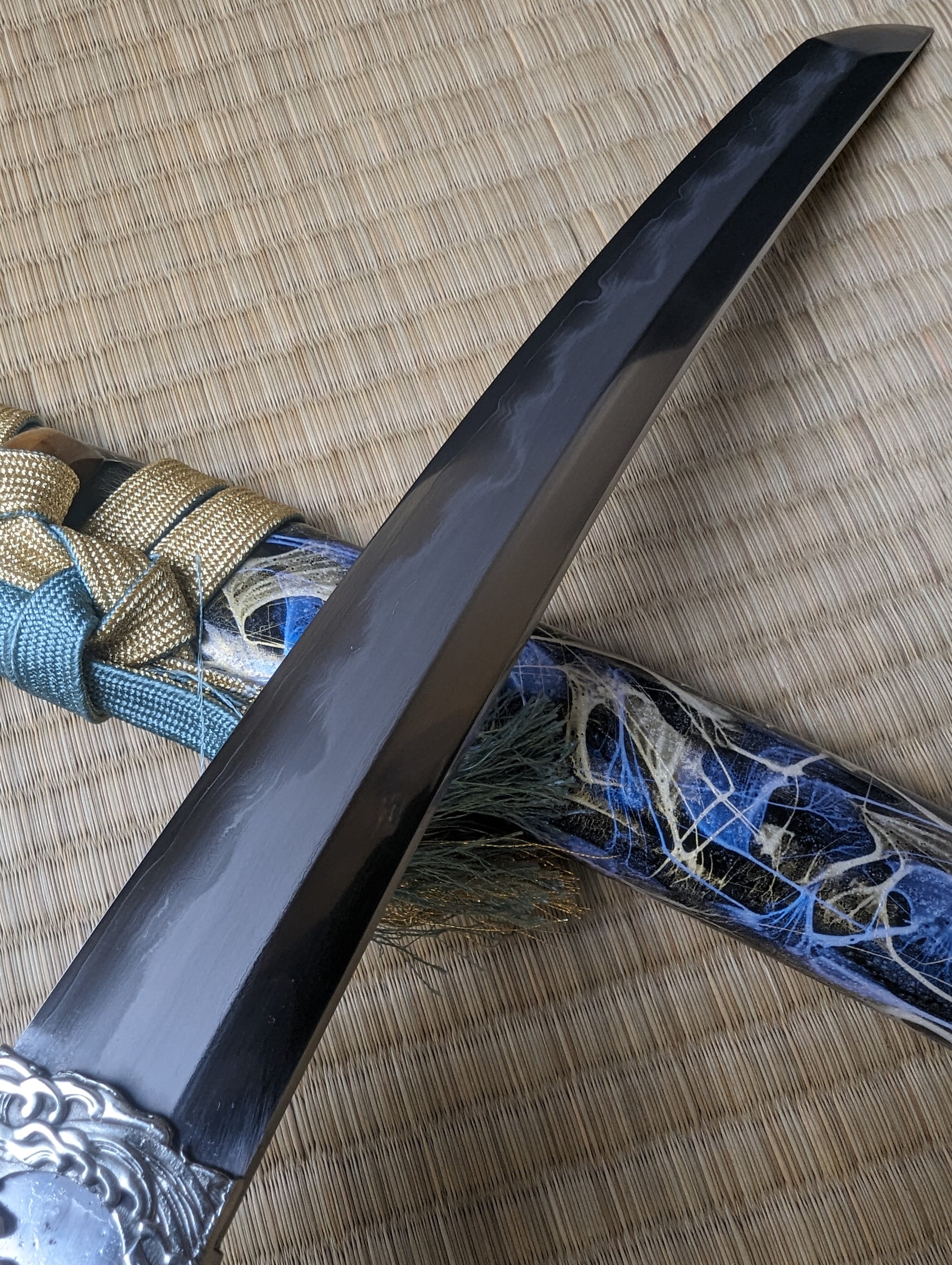 MADE TO ORDER Phoenix Armory Tanto - Spring Brocade - Sanmai hadori polish
