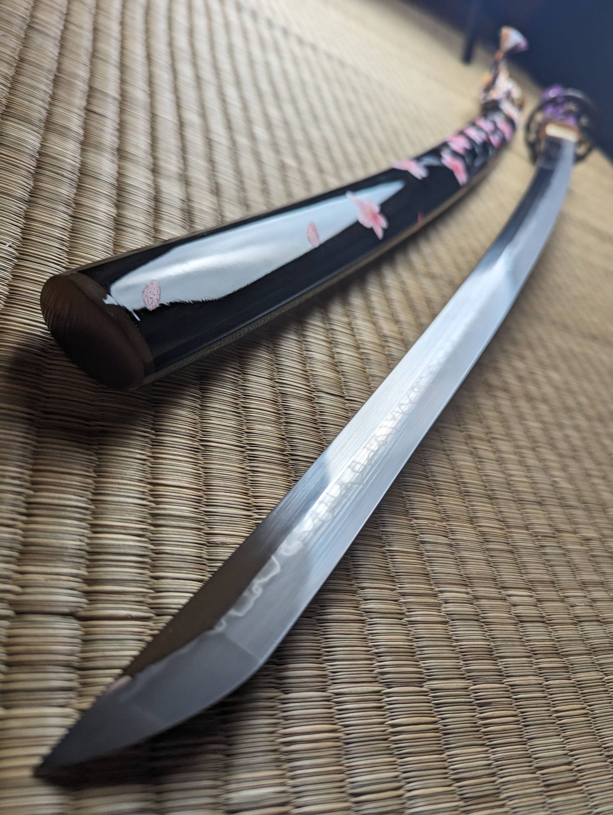 MADE TO ORDER Phoenix Arms Floating Blossoms Katana - T10, clay tempered, 3-shade polish