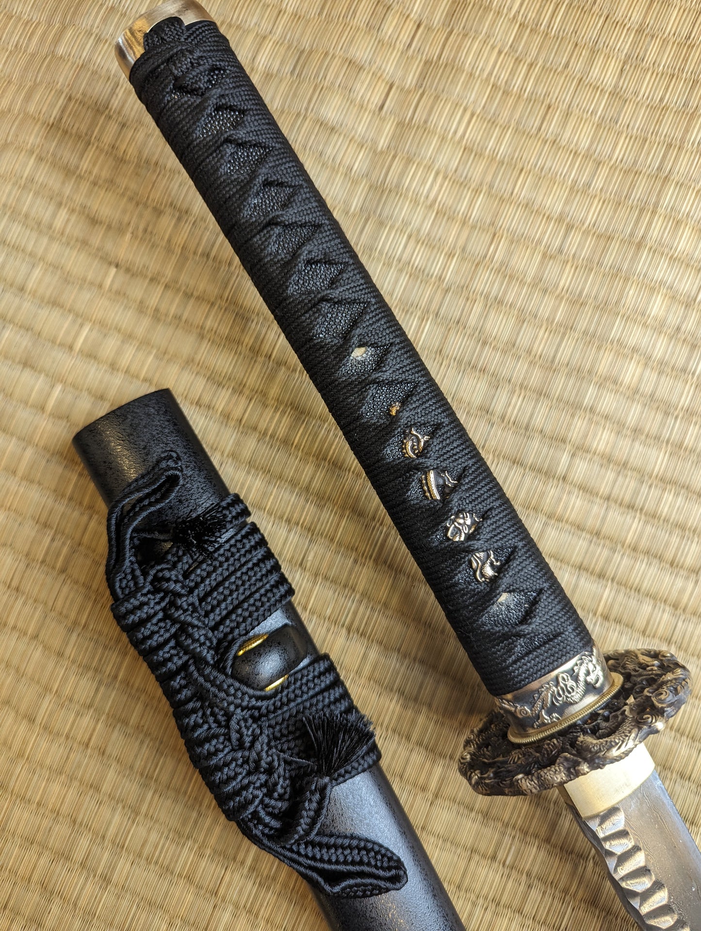 Phoenix Arms Katana - Dragon Spine - Damascus Hammer Spine