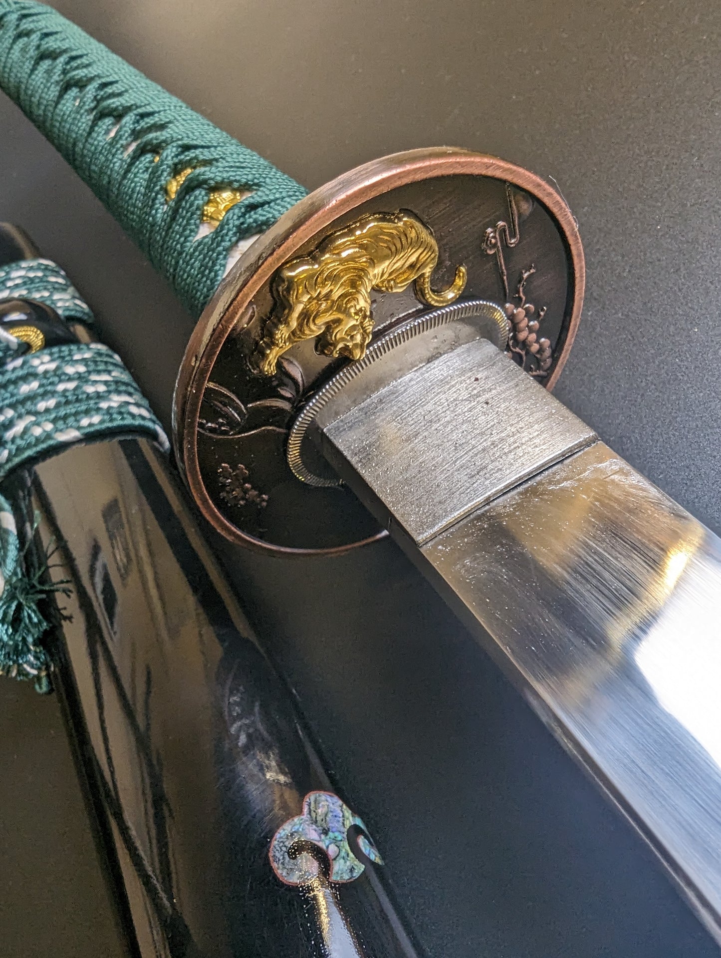 Katana - Sakurado Jade Tiger - 65mn steel