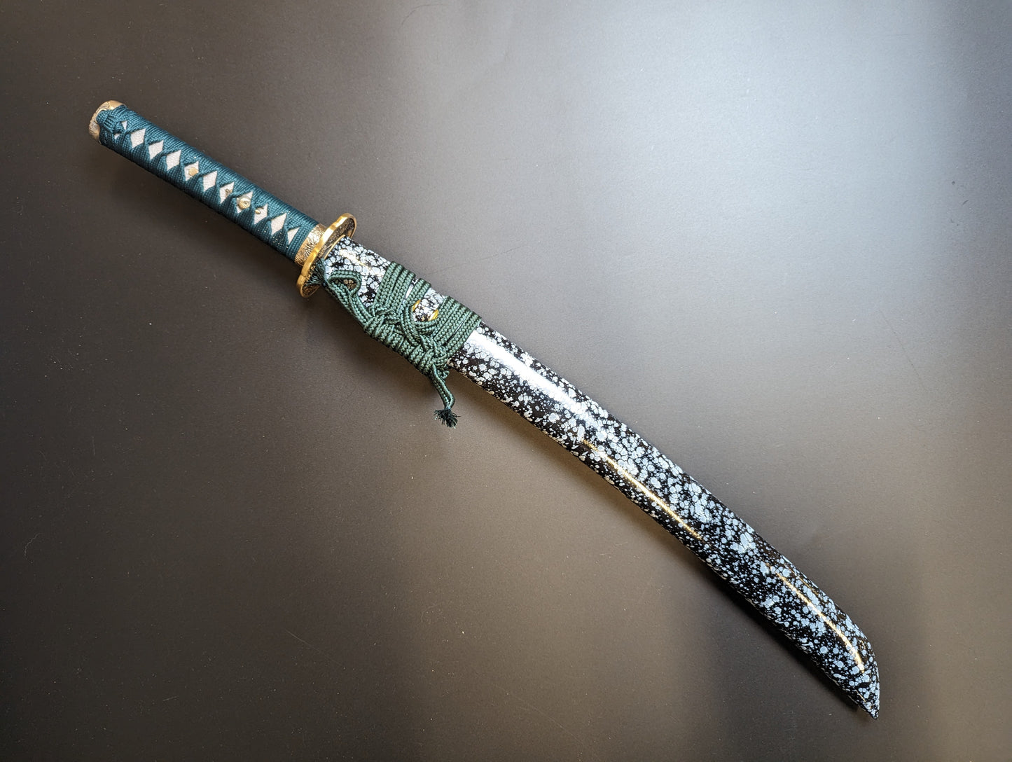 Wakizashi - Green Naginata Naoshi - T10 Clay Tempered