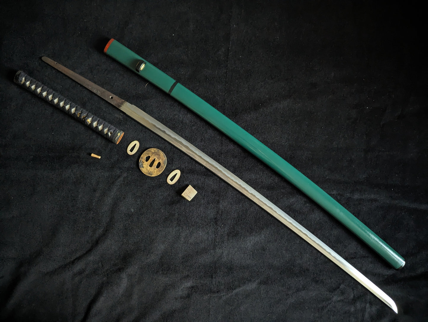 Antique Nihonto -  Very Long Katana in  Koshirae, signed Heianjo Noritsugu - Early Edo (about 350 years old) NBTHK Tokubetsu Hozon