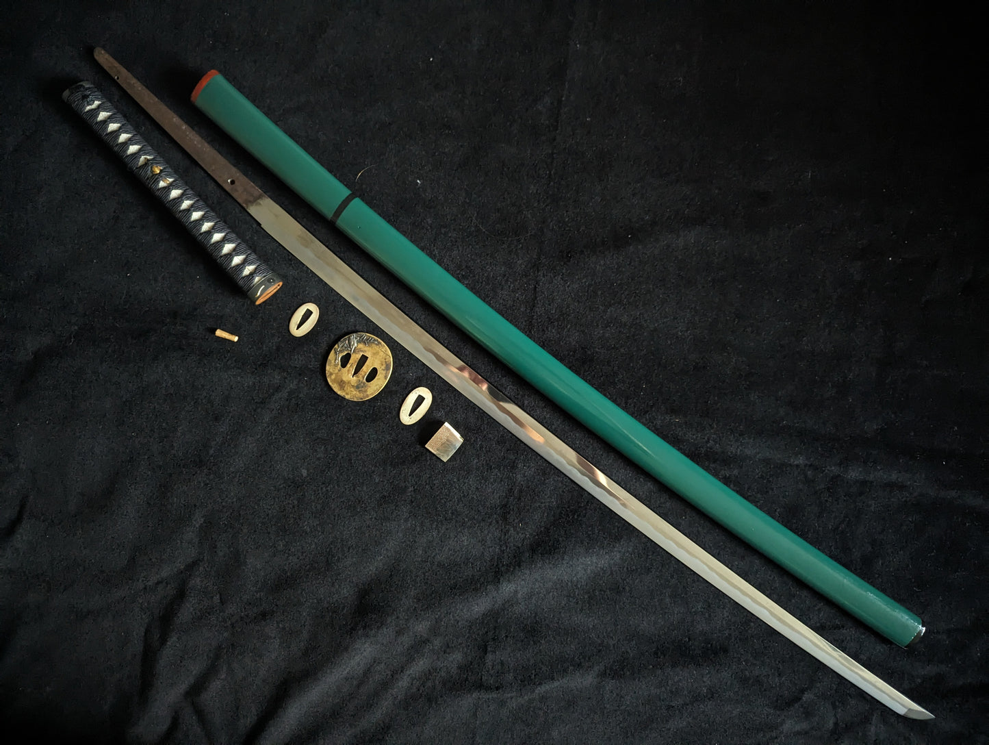 Antique Nihonto -  Very Long Katana in  Koshirae, signed Heianjo Noritsugu - Early Edo (about 350 years old) NBTHK Tokubetsu Hozon