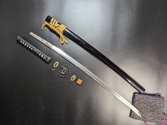 Antique Nihonto -  Katana in Koshirae - Edo, possibly late Muromachi